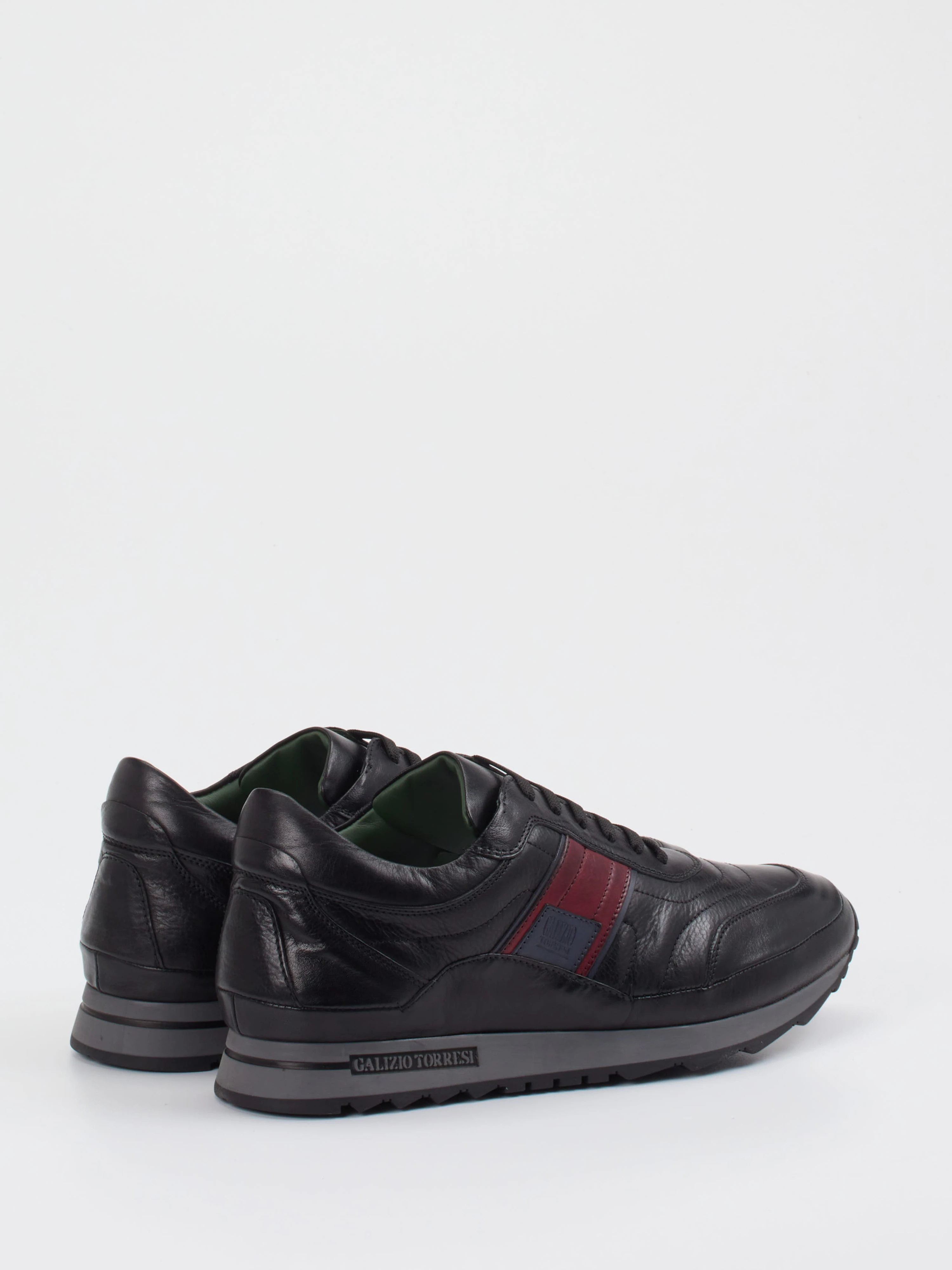Sneaker schwarz 4661009069403