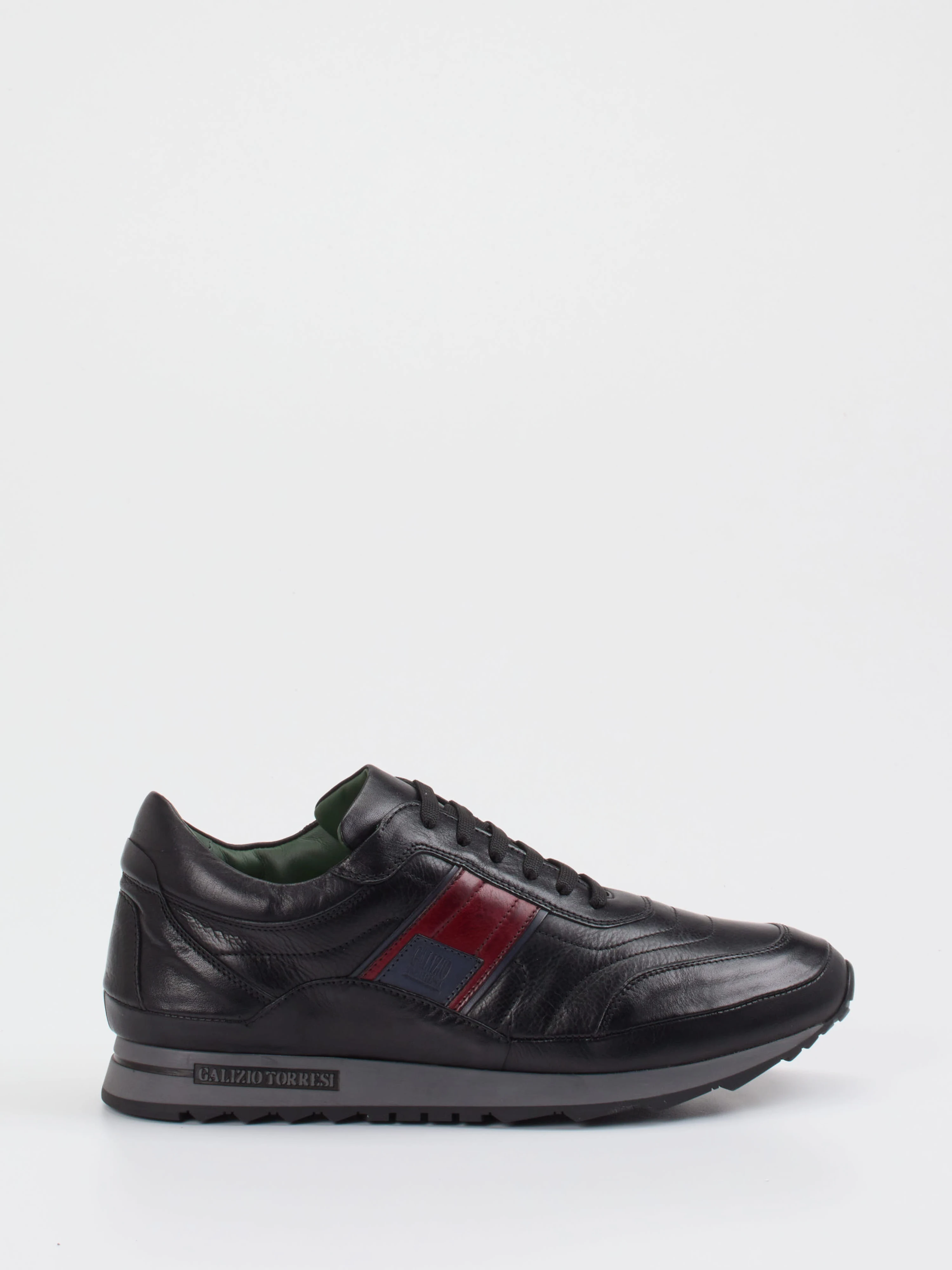 Sneaker schwarz 4661009069401