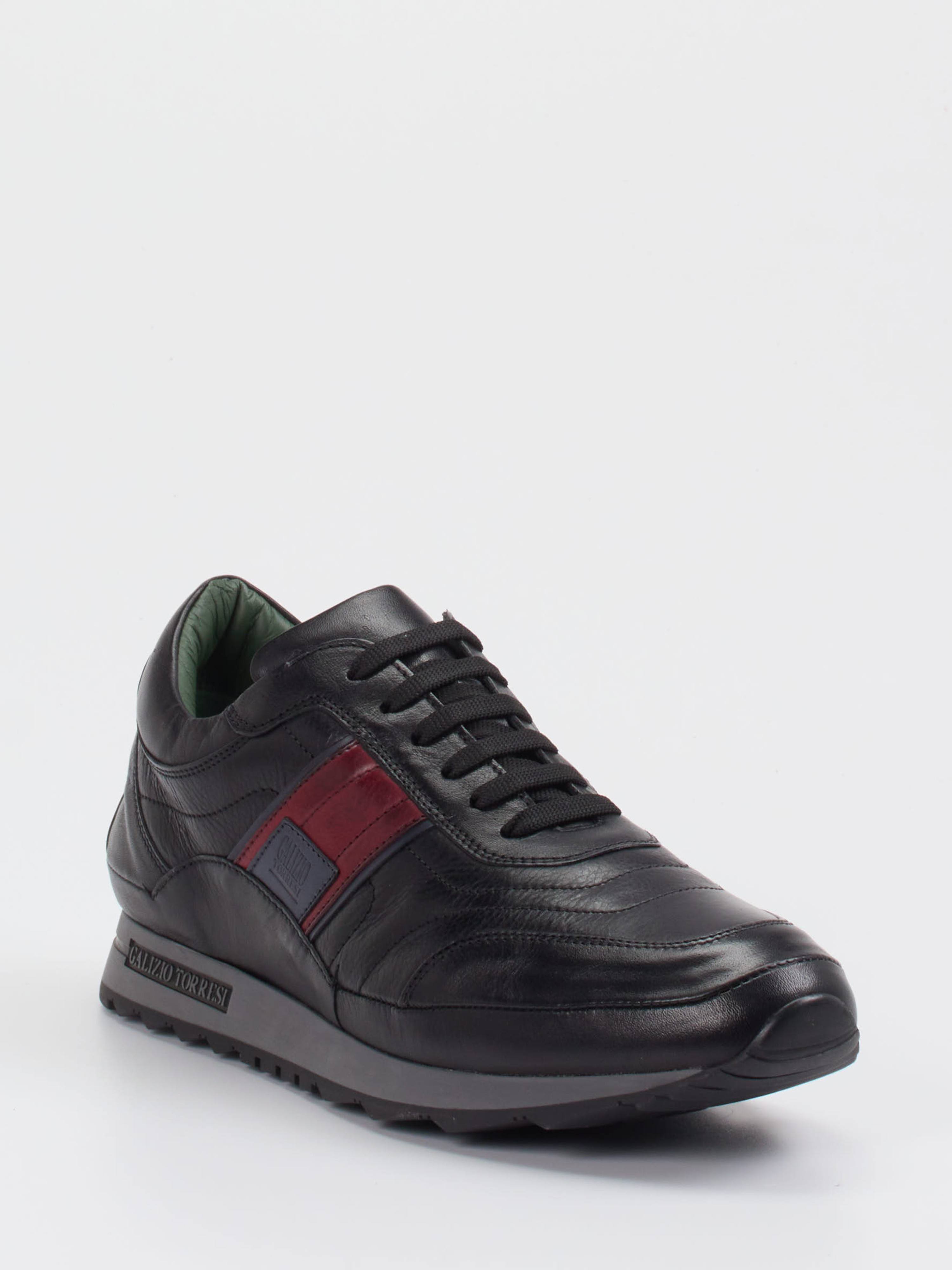 Sneaker schwarz 4661009069406