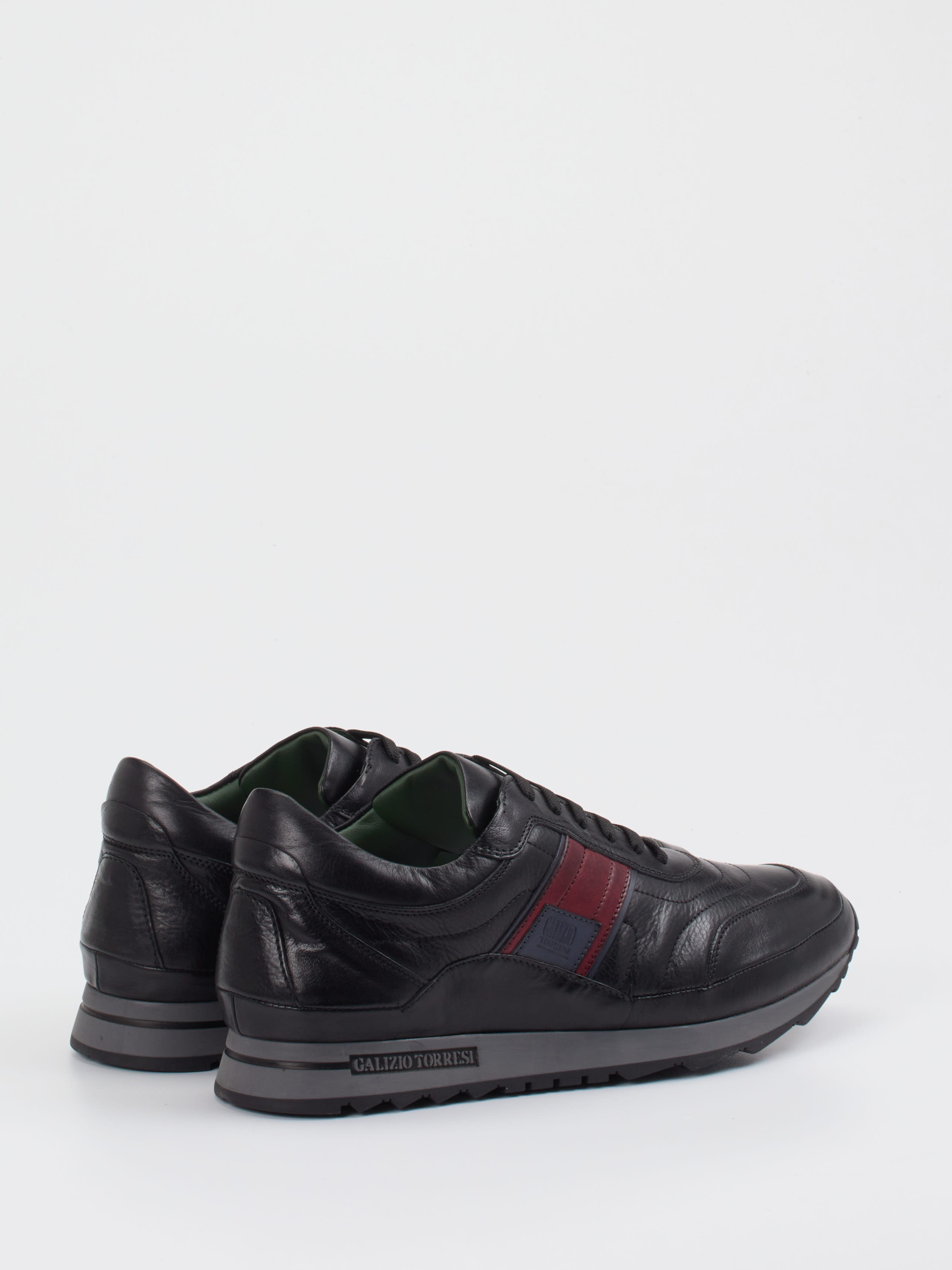 Sneaker schwarz 4661009069403