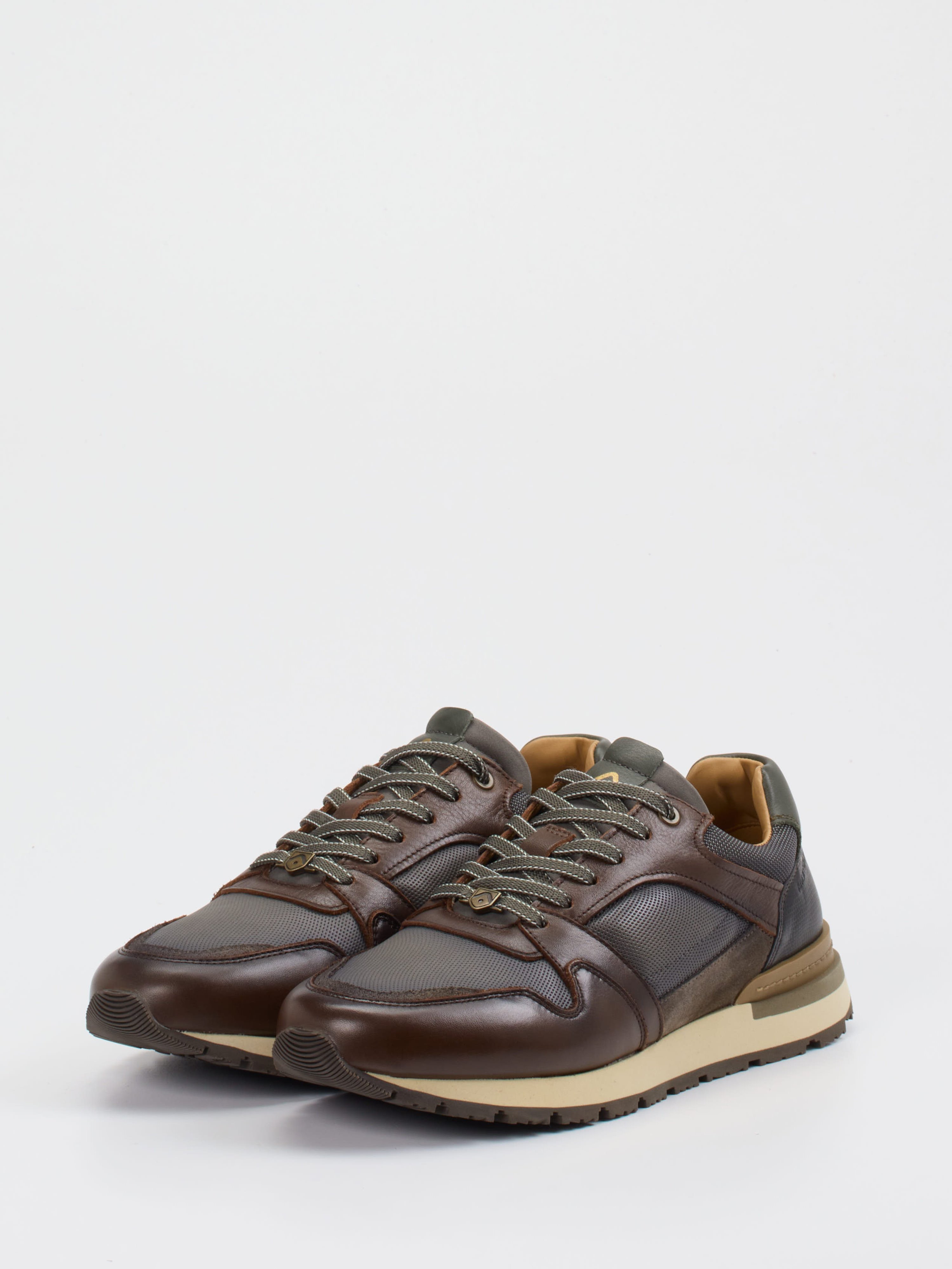 Sneaker braun 4661204000602