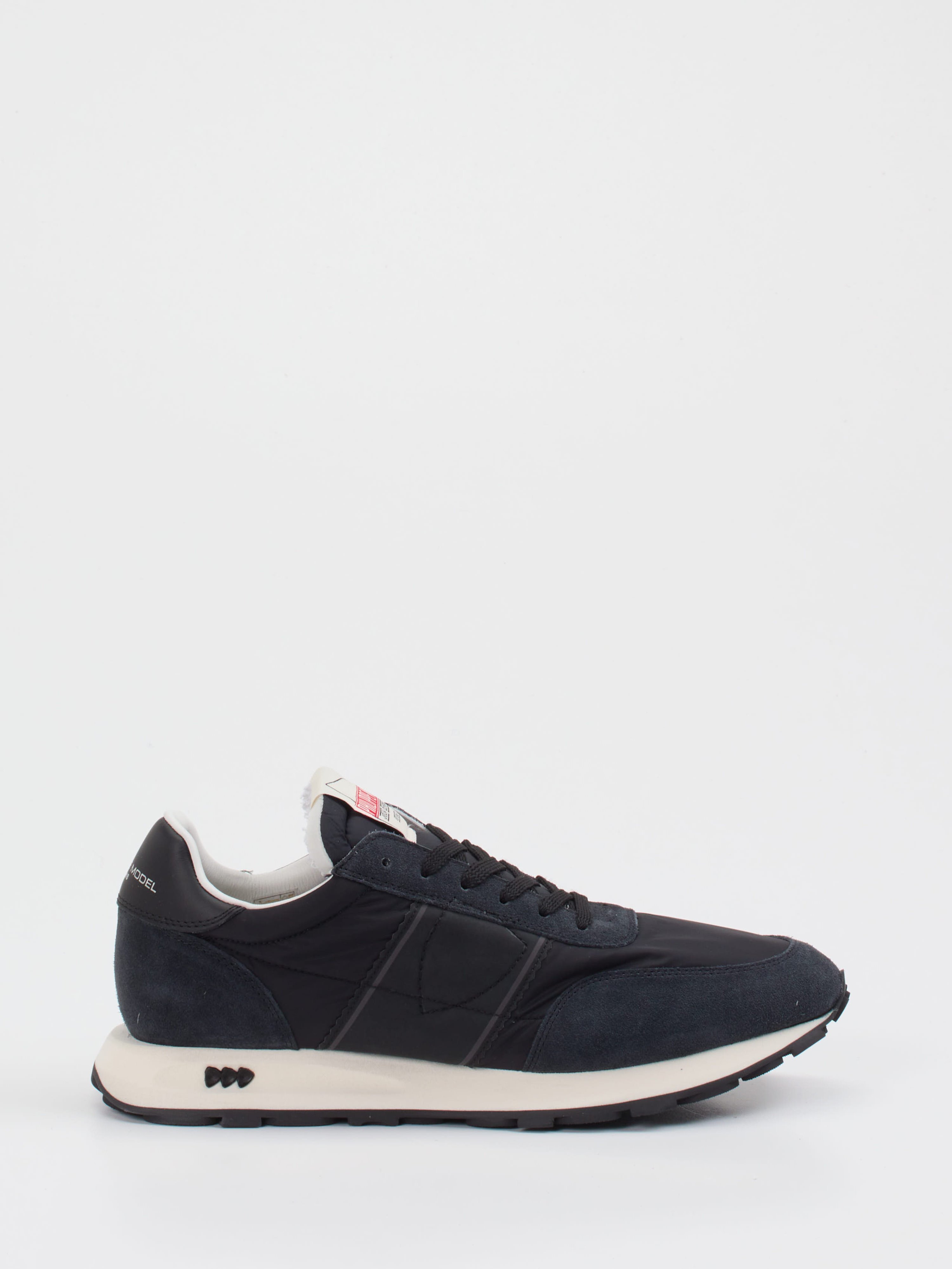 Sneaker schwarz 4661009070901