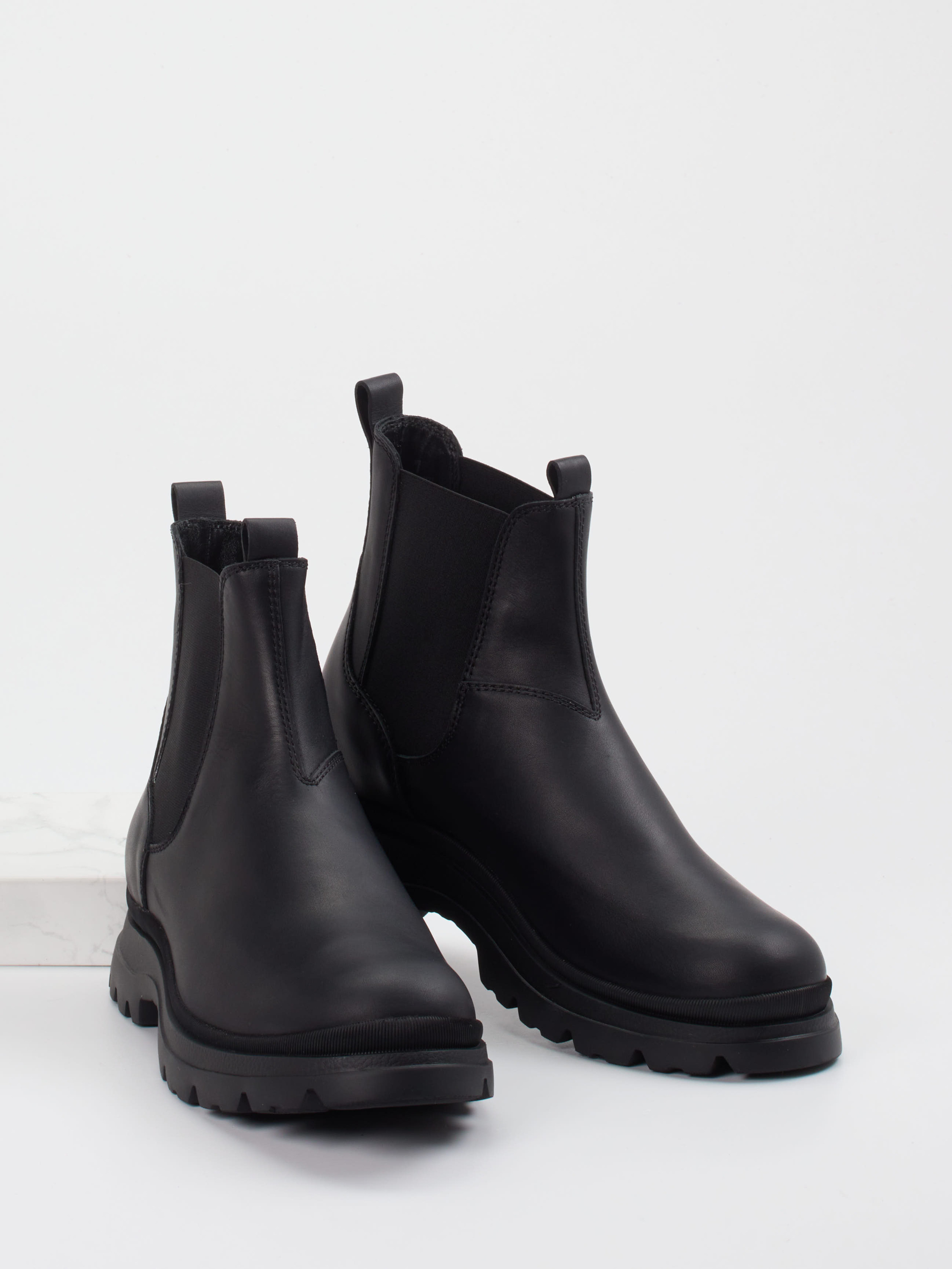Boot schwarz 4711009023604