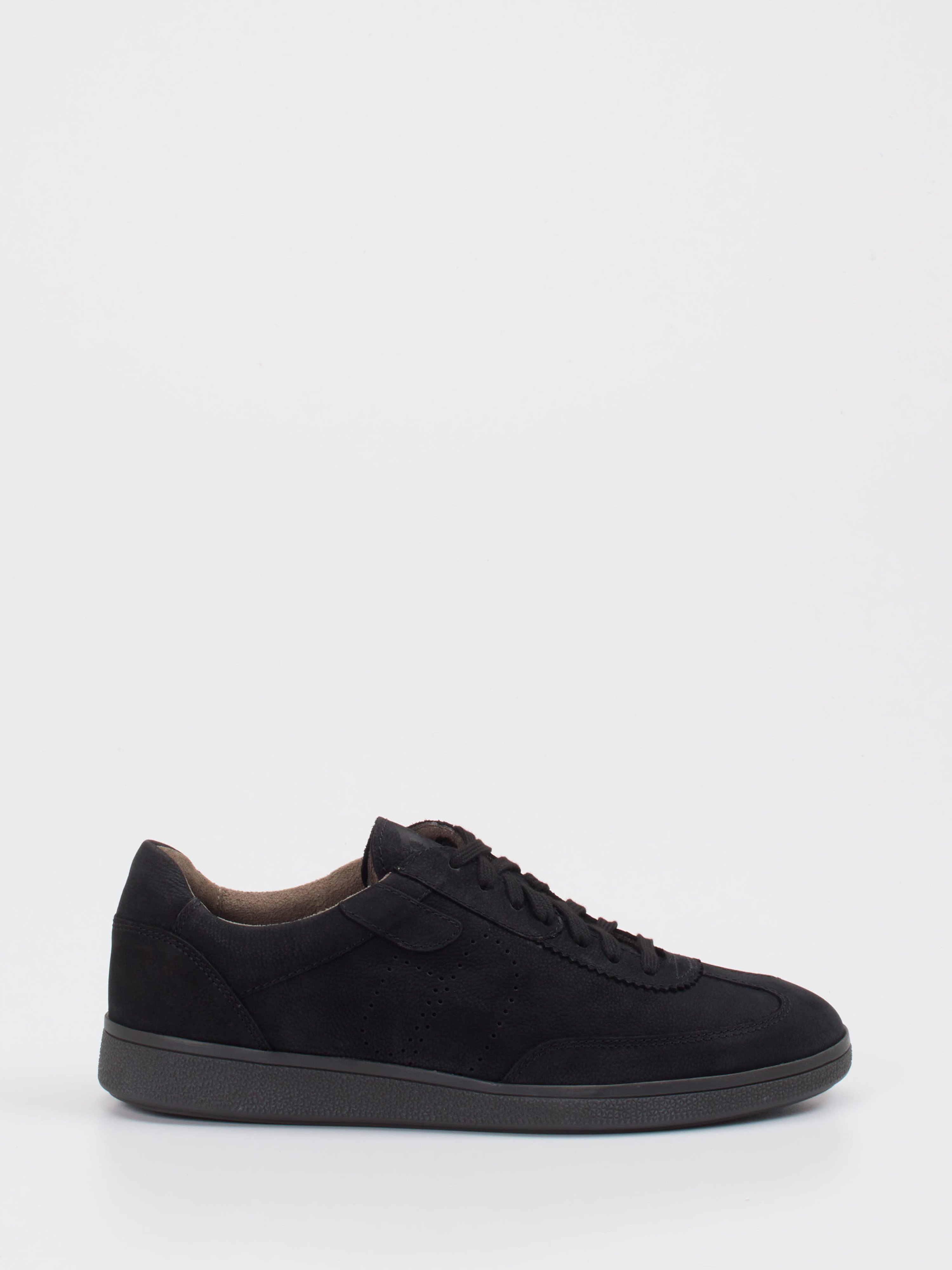 Sneaker schwarz 4661009069901