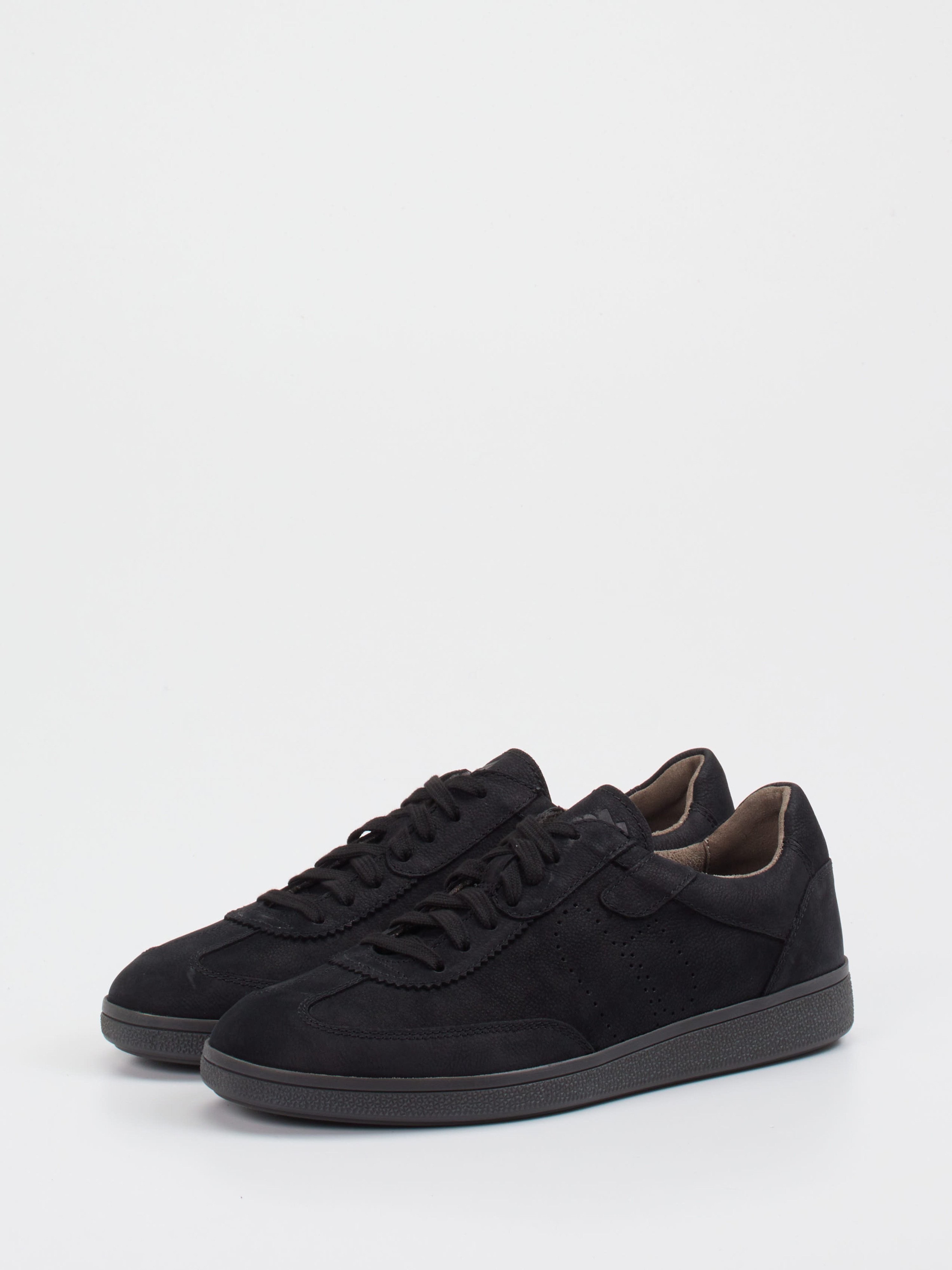 Sneaker schwarz 4661009069902