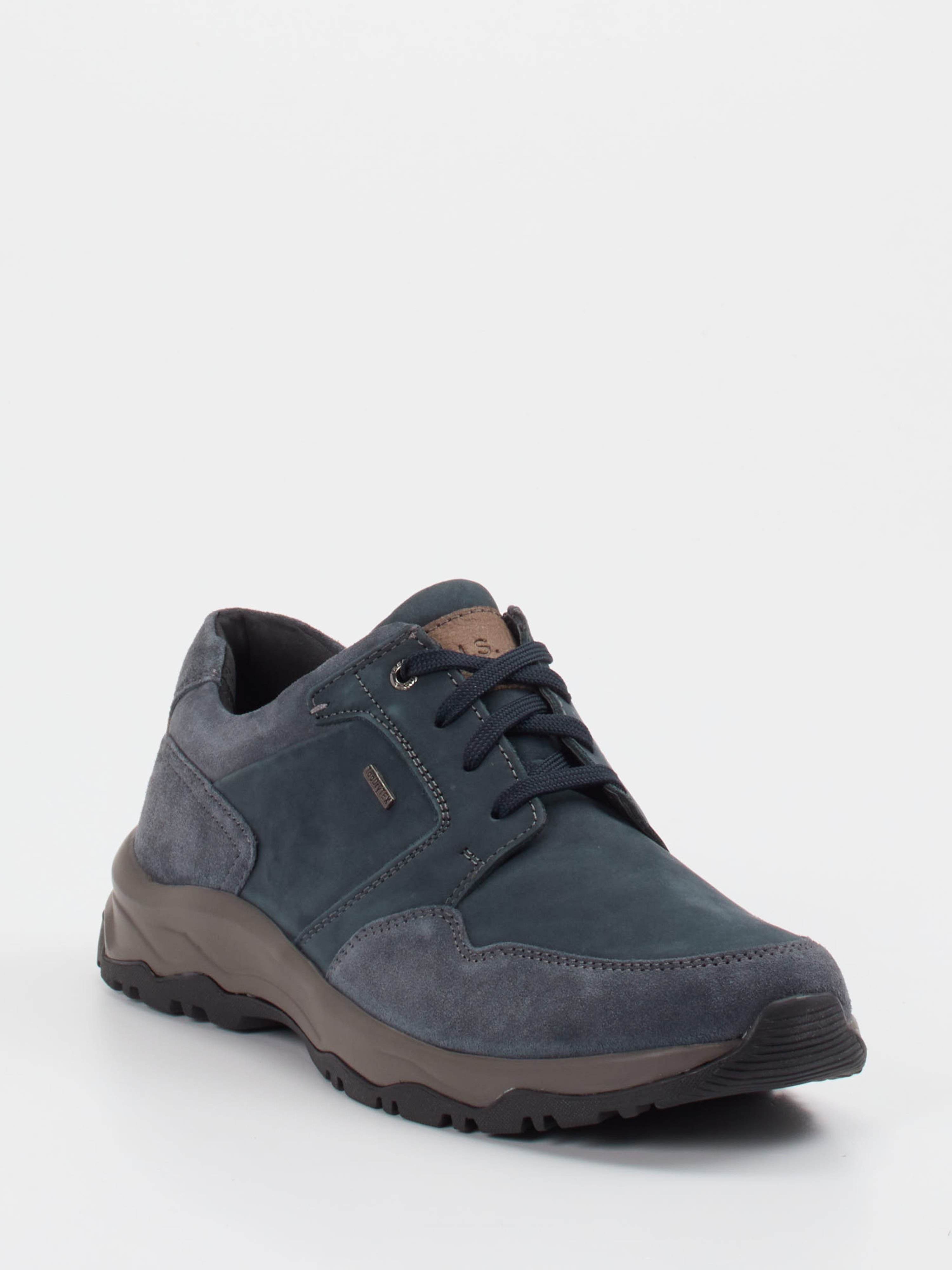 Schnürschuh