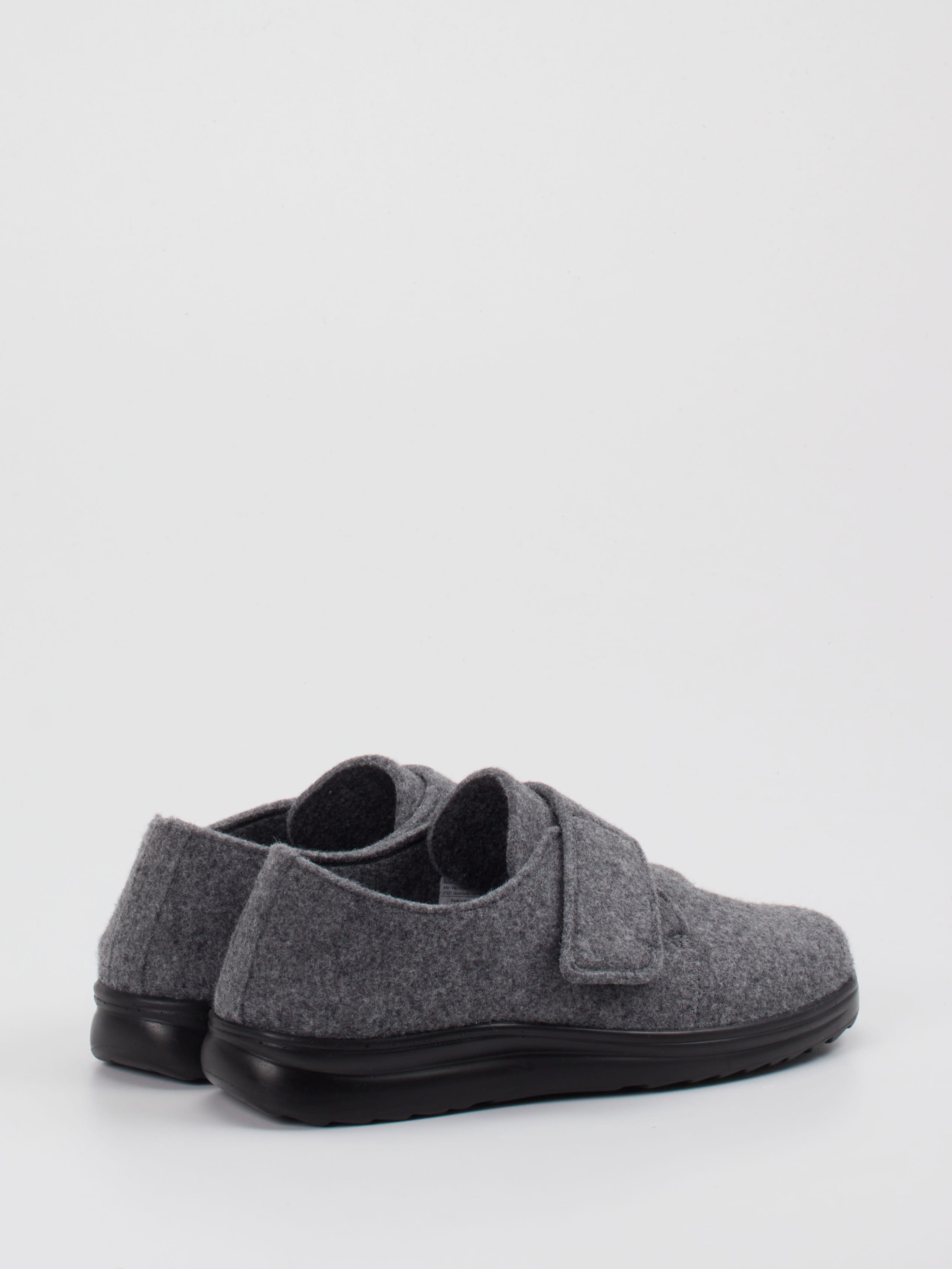 Pantolette grau 7473459000303