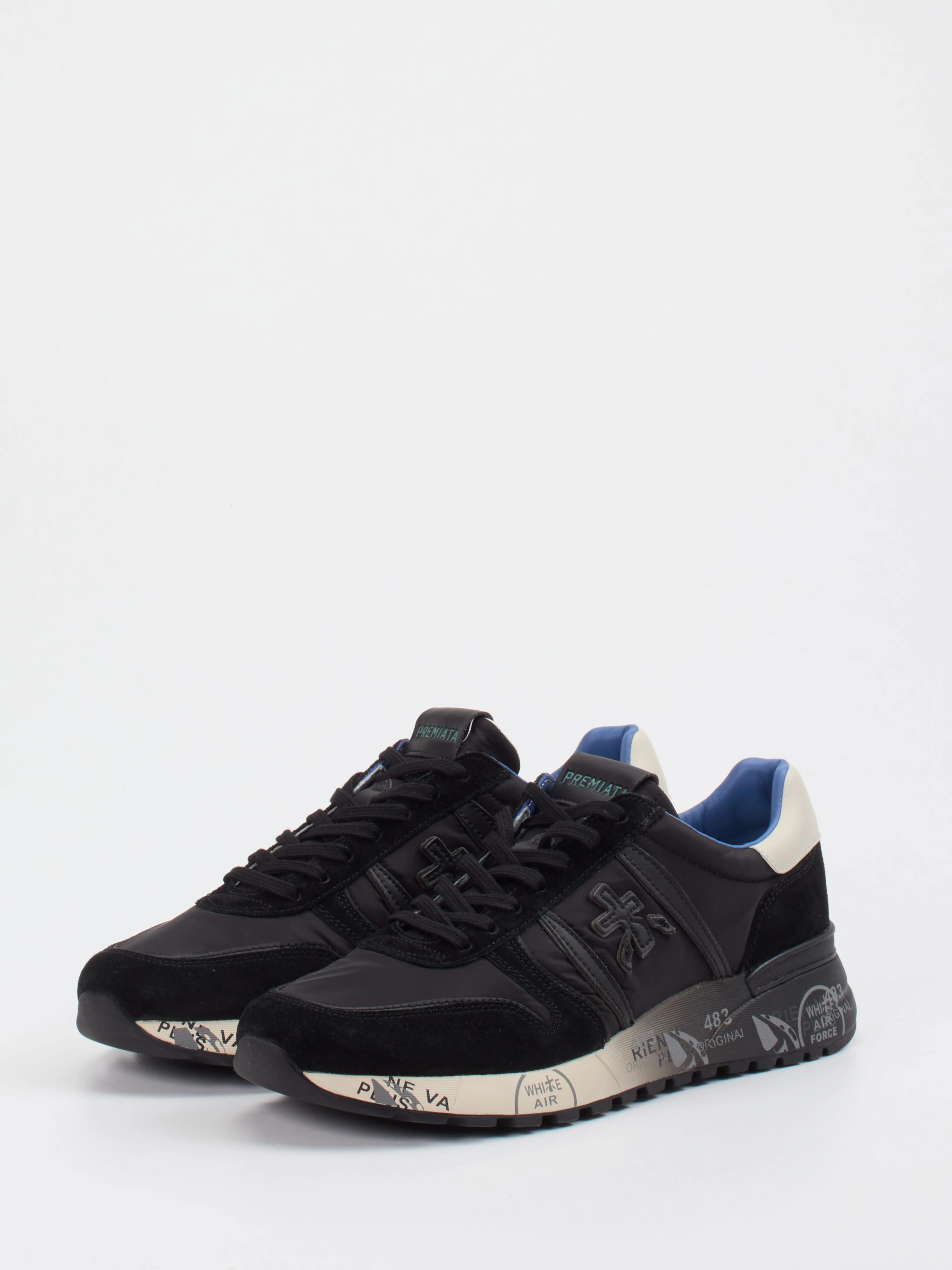Sneaker Lander