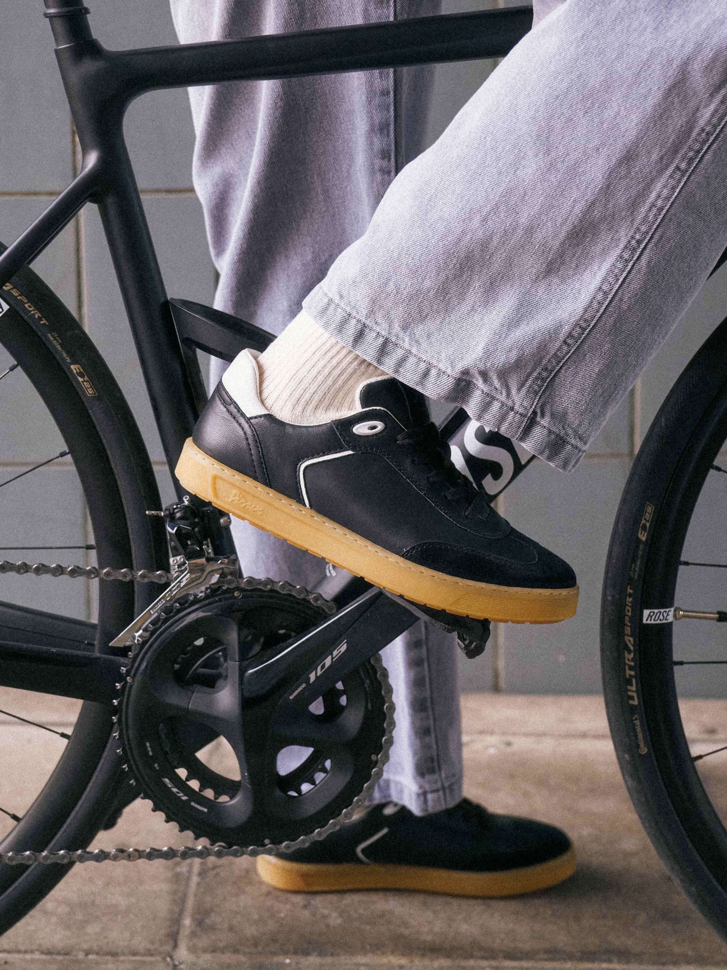 Sneaker schwarz 4661009070802