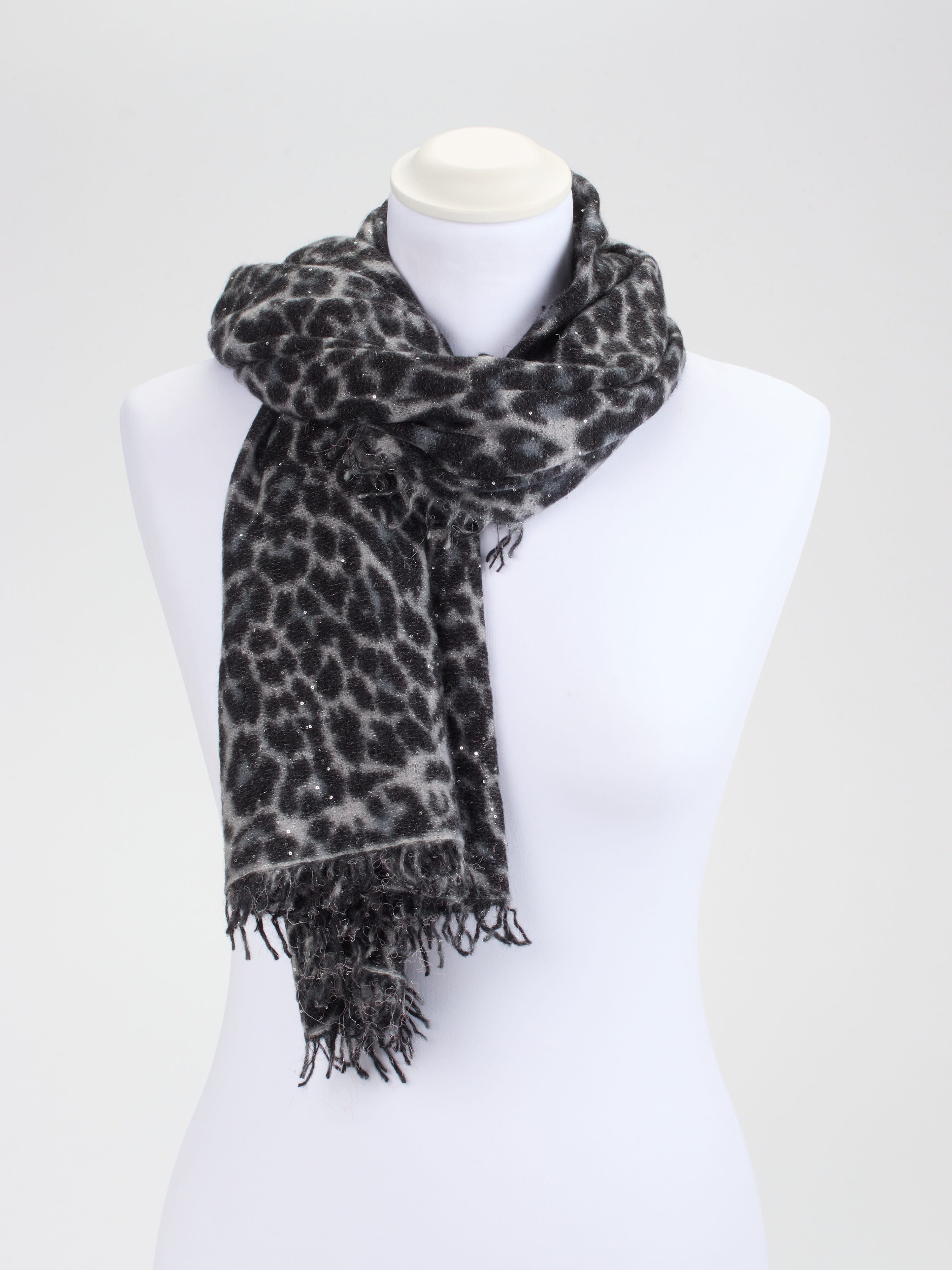 Schal schwarz 9321007000101