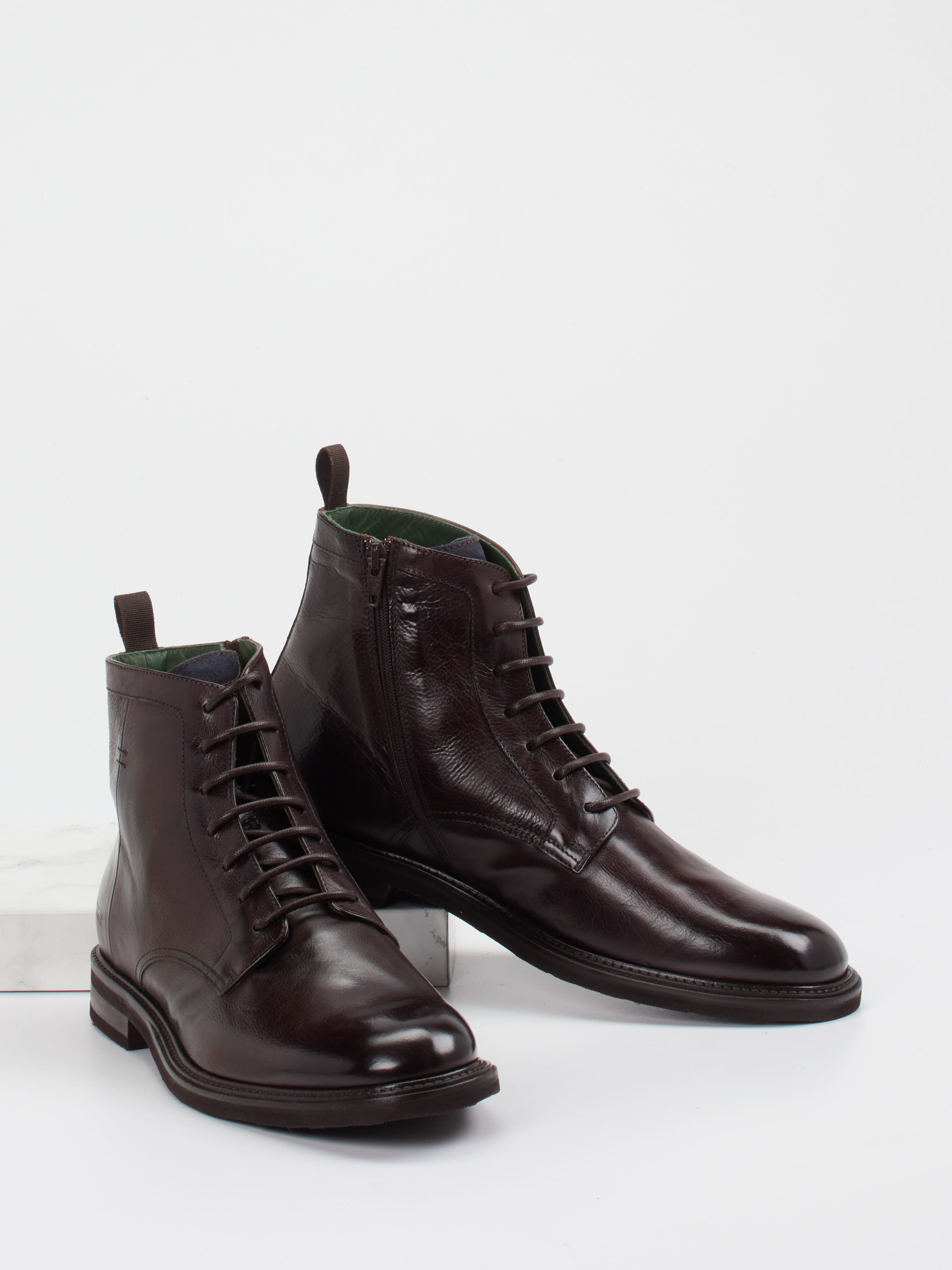 Boot braun 4701209077604