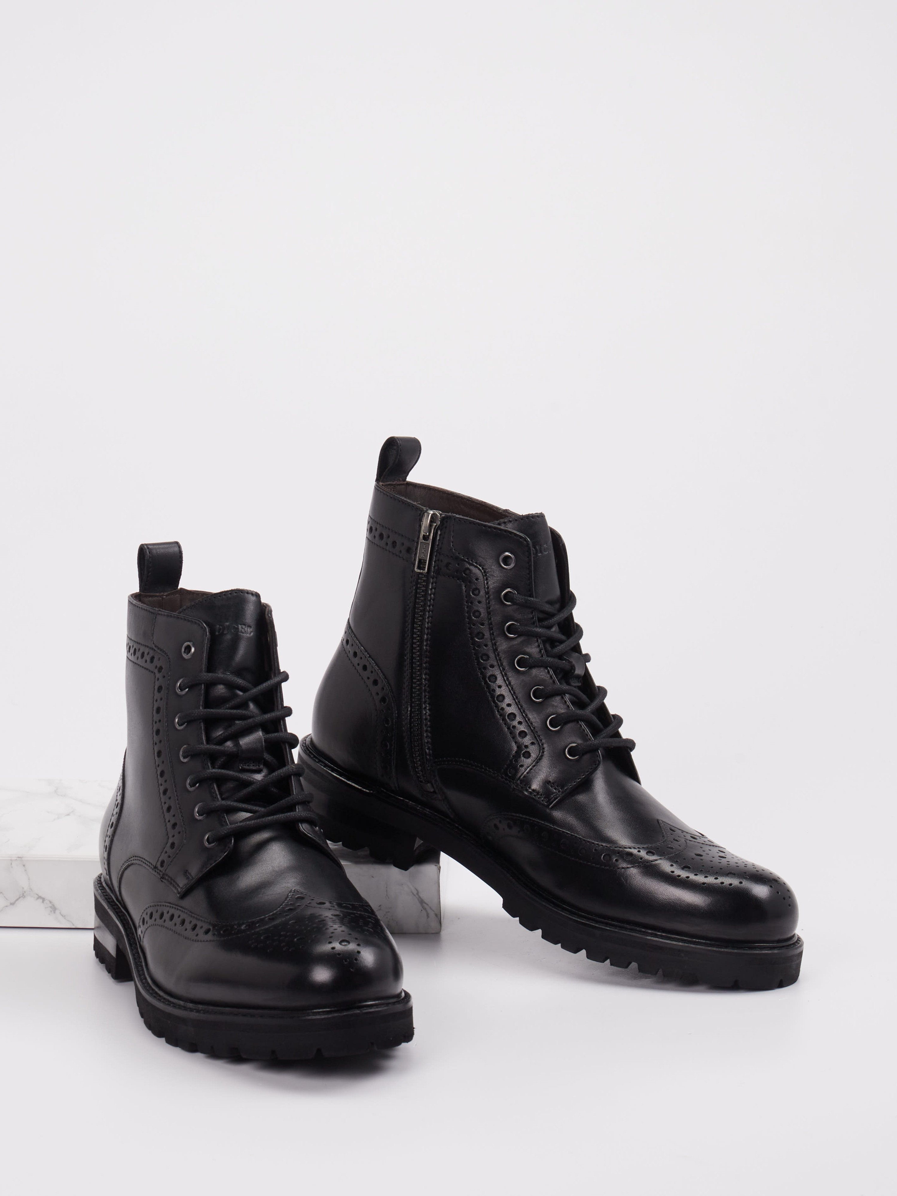 Boot schwarz 4701009080104