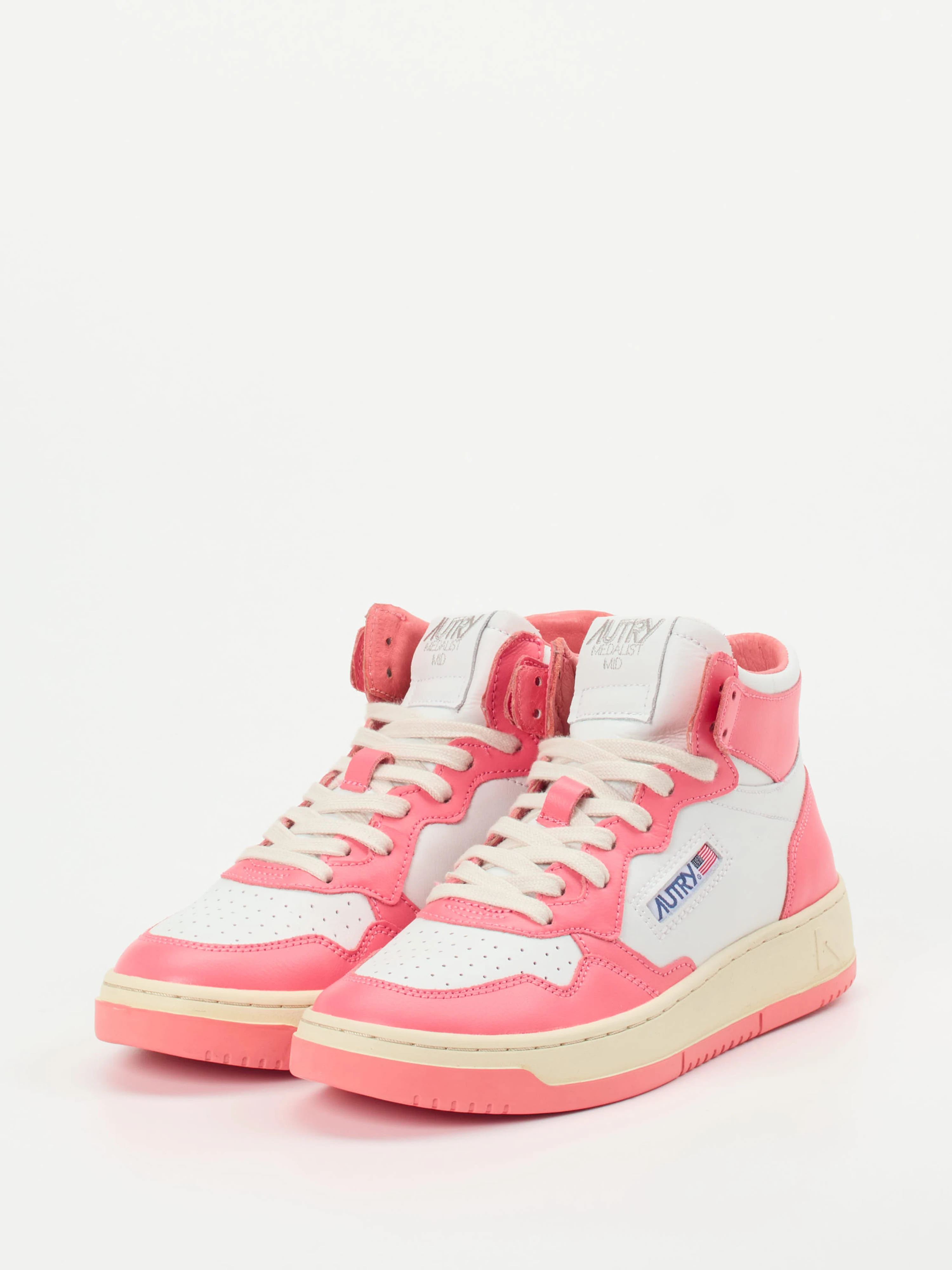 Sneaker Medalist