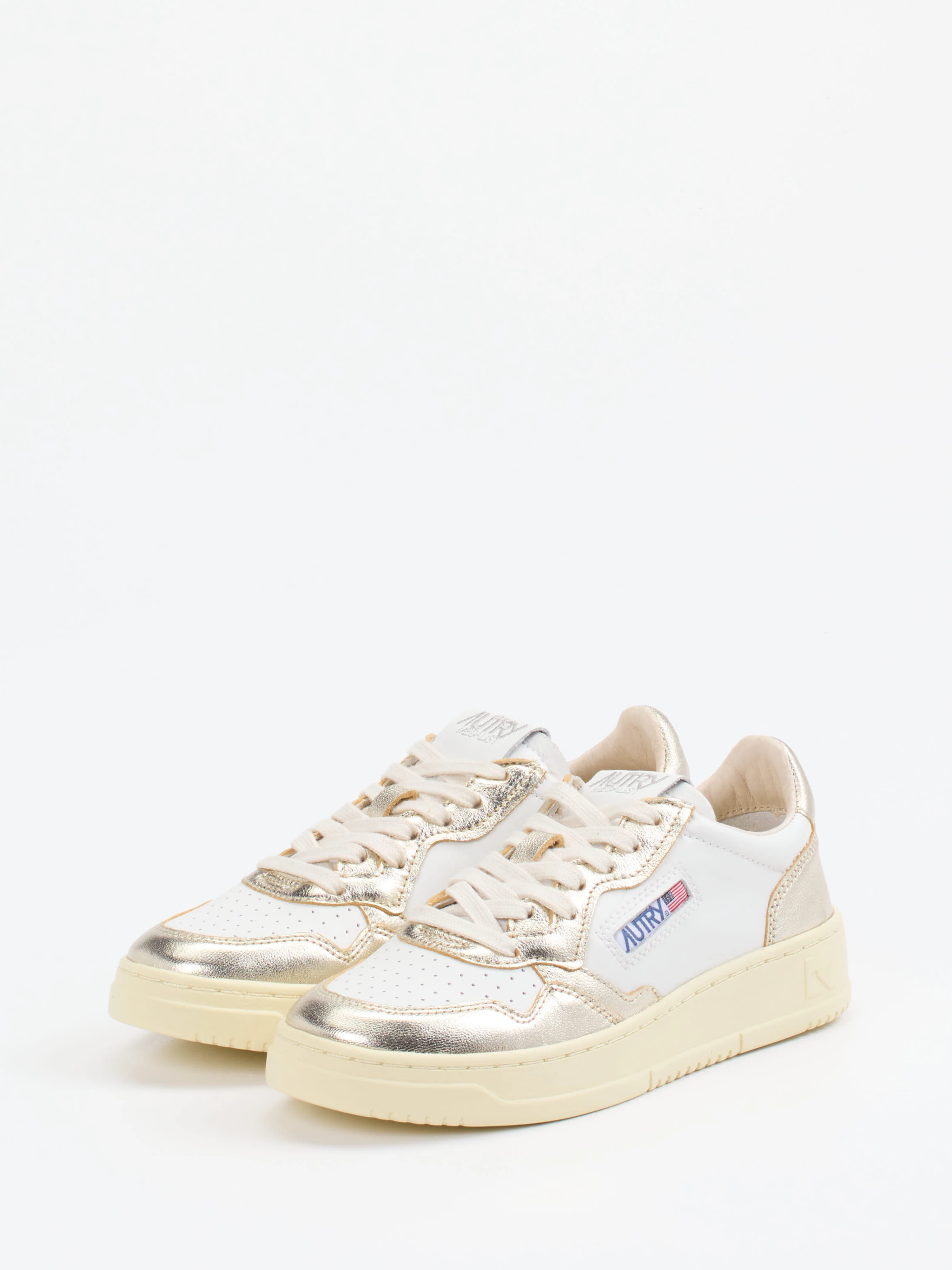 Sneaker Medalist