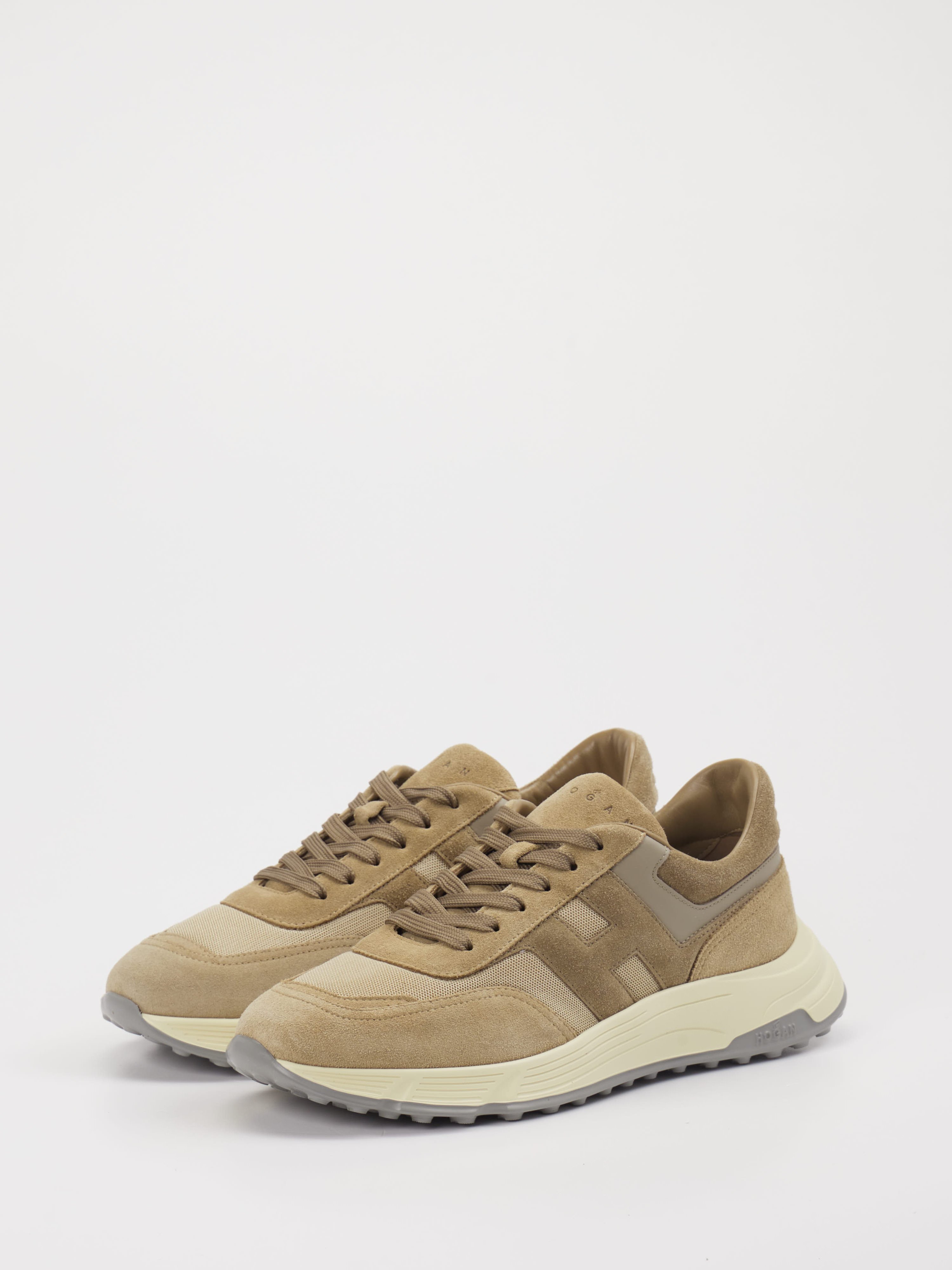 Sneaker