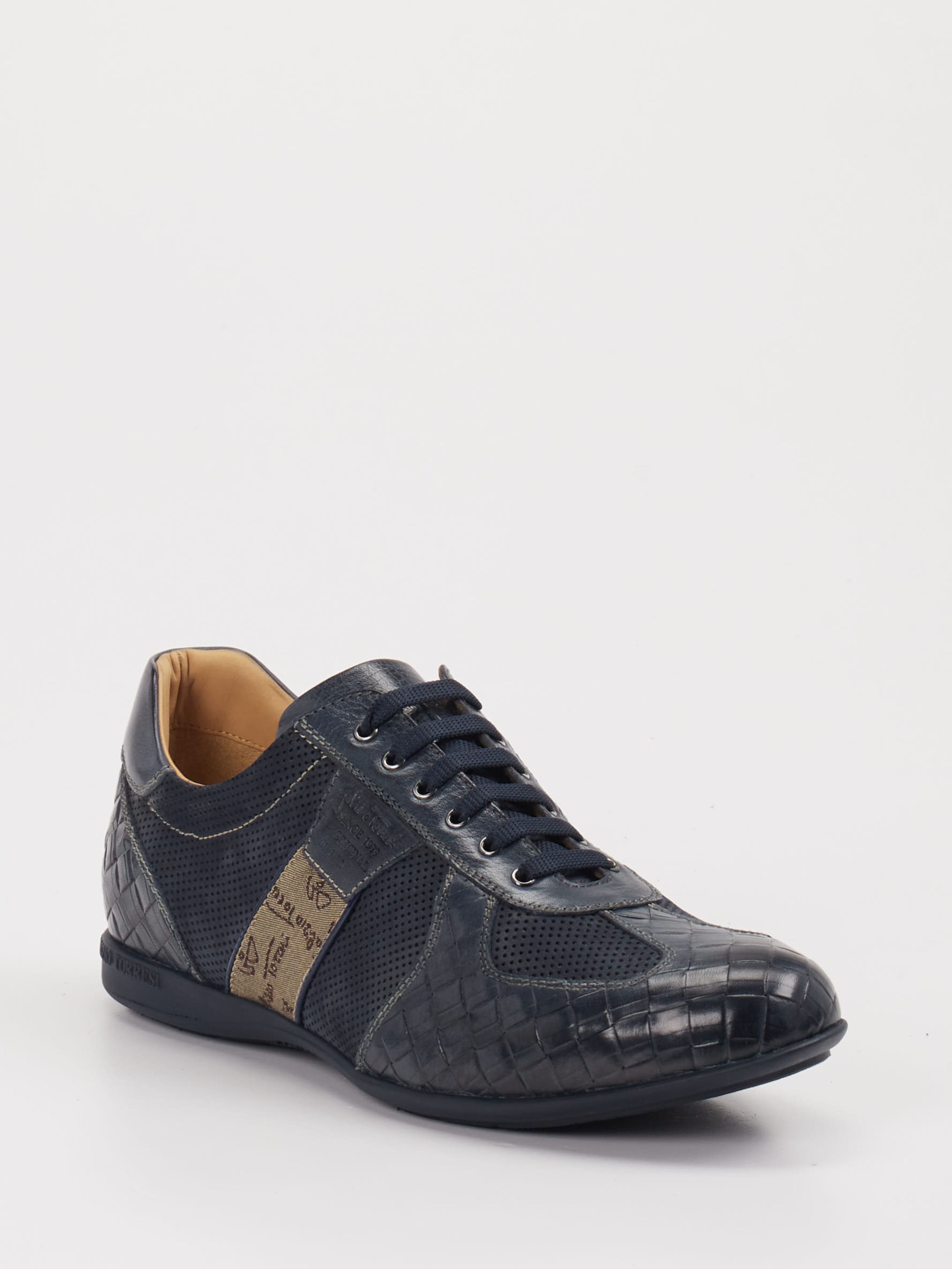 Schnürschuh