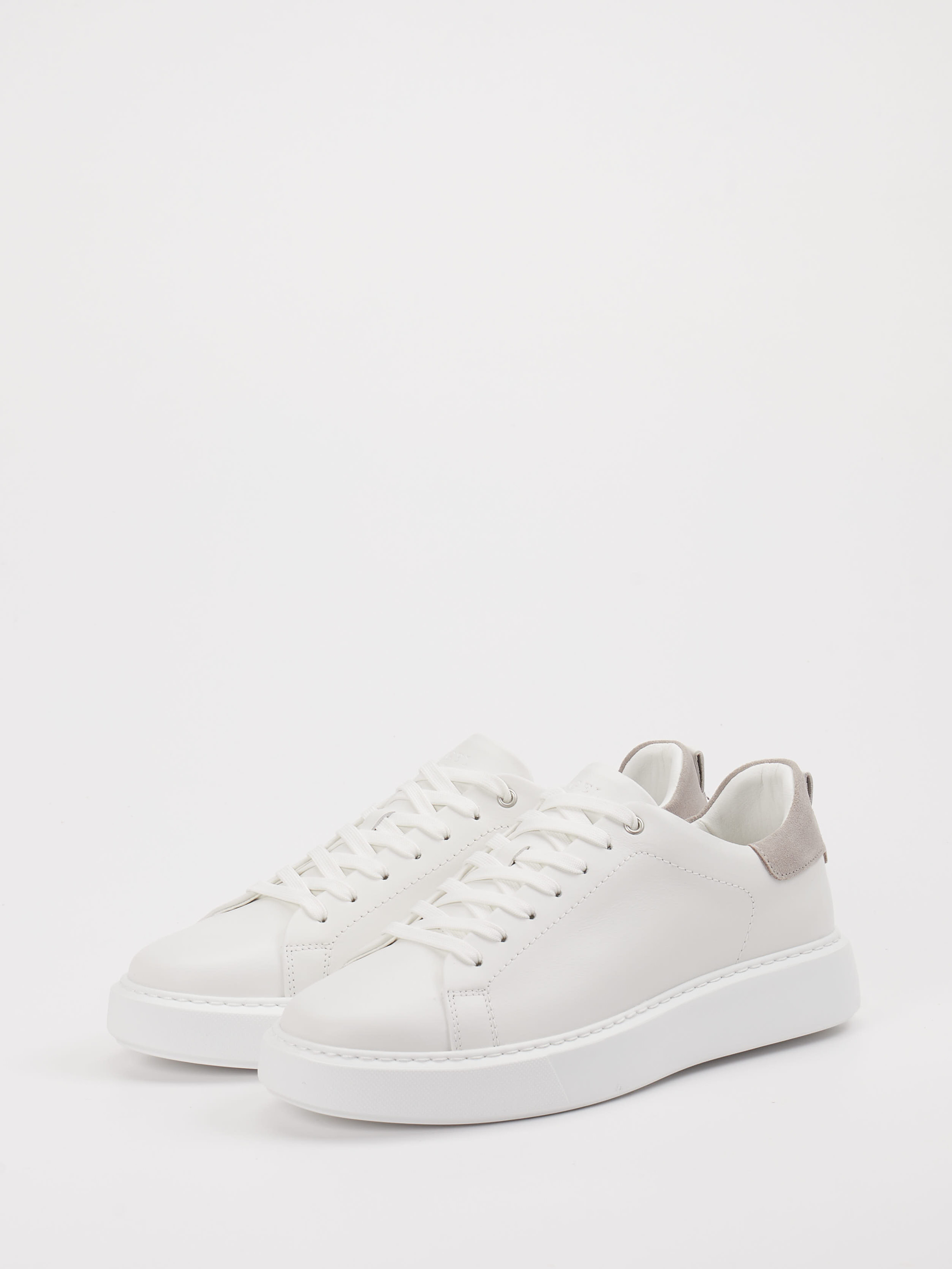 Sneaker weiß 4661799056202