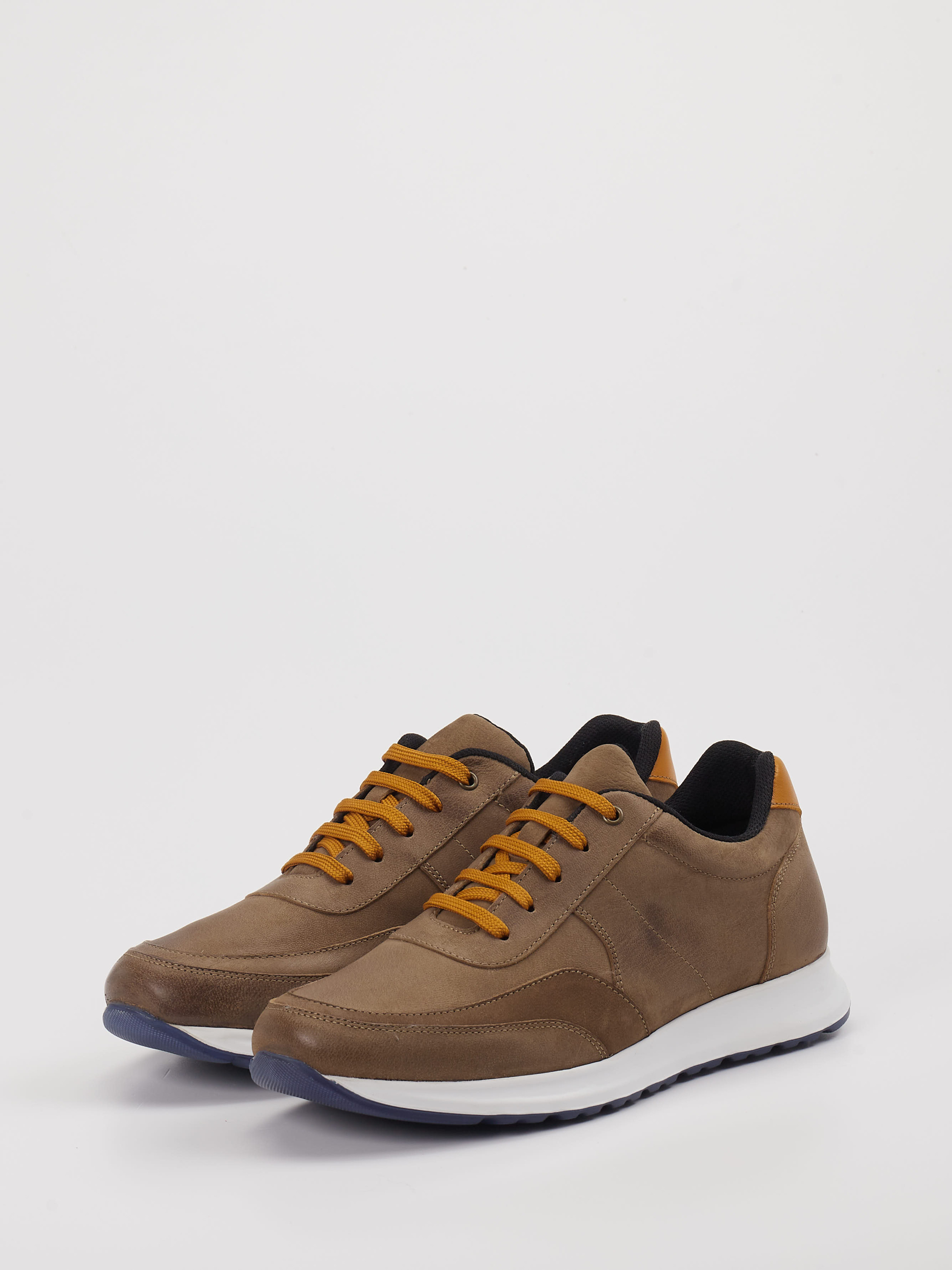 Sneaker braun 4661229024202