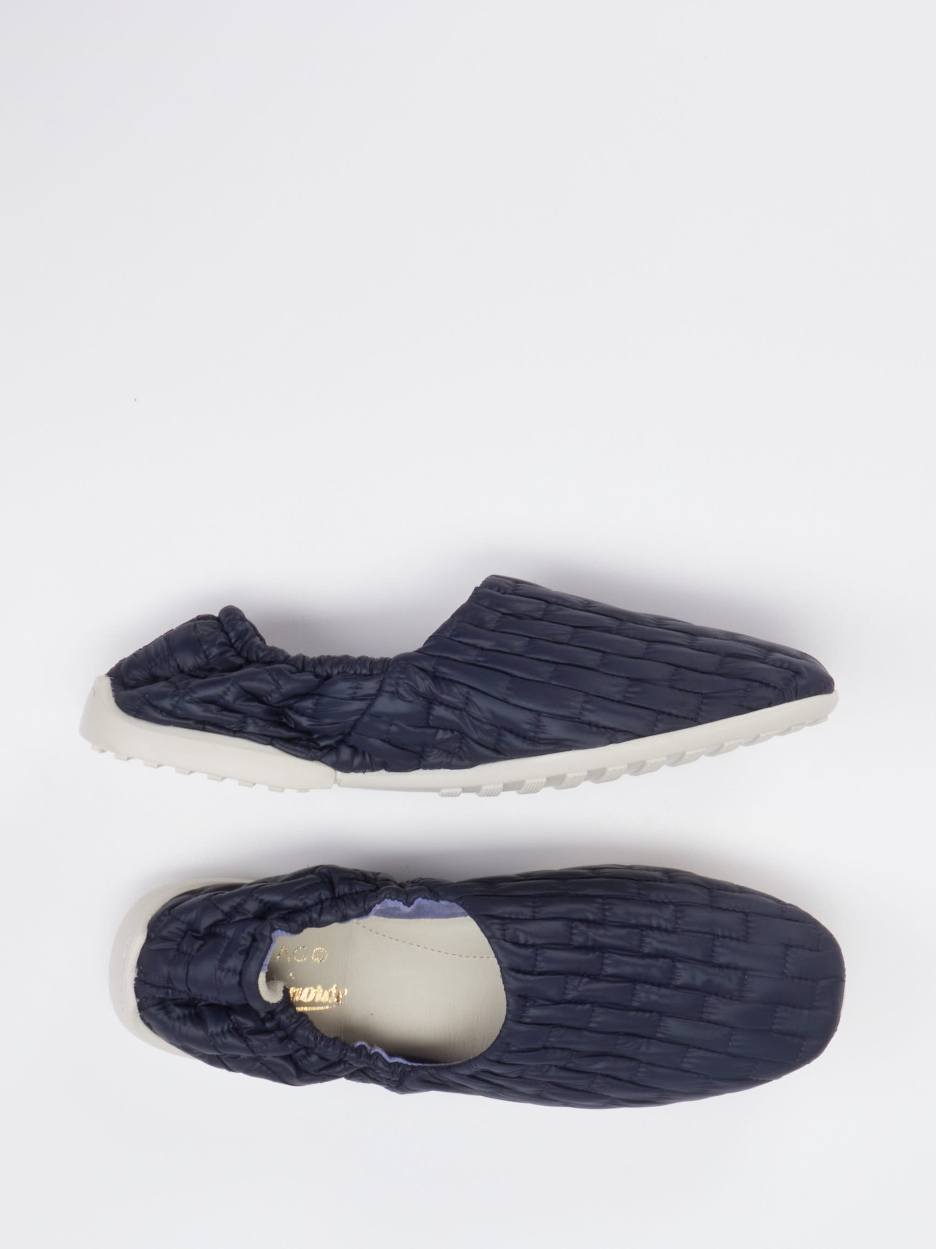 Hausschuh blau 7113109000604