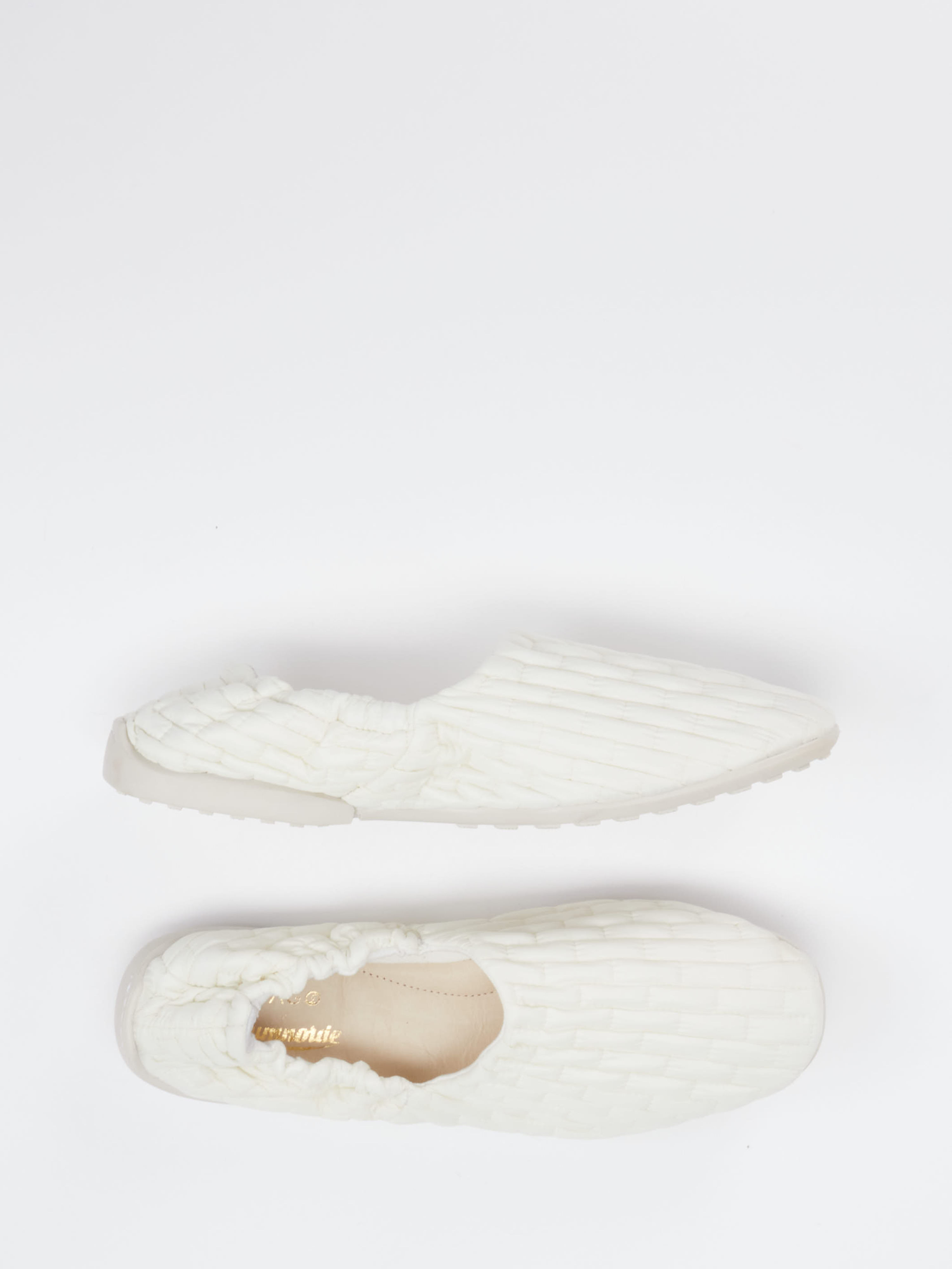 Hausschuh weiß 7113739000104