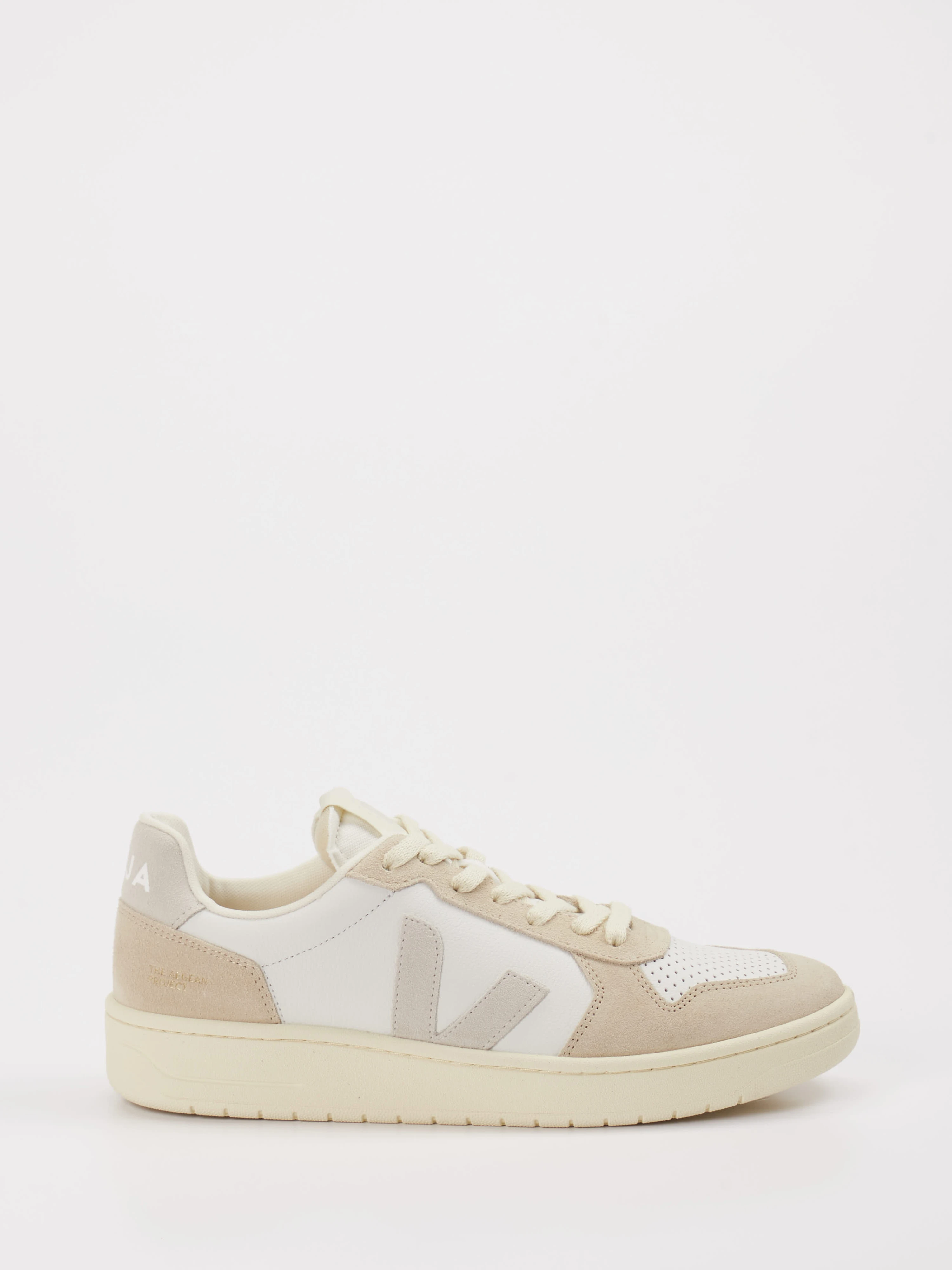 Sneaker V-82 weiß 4661793004201