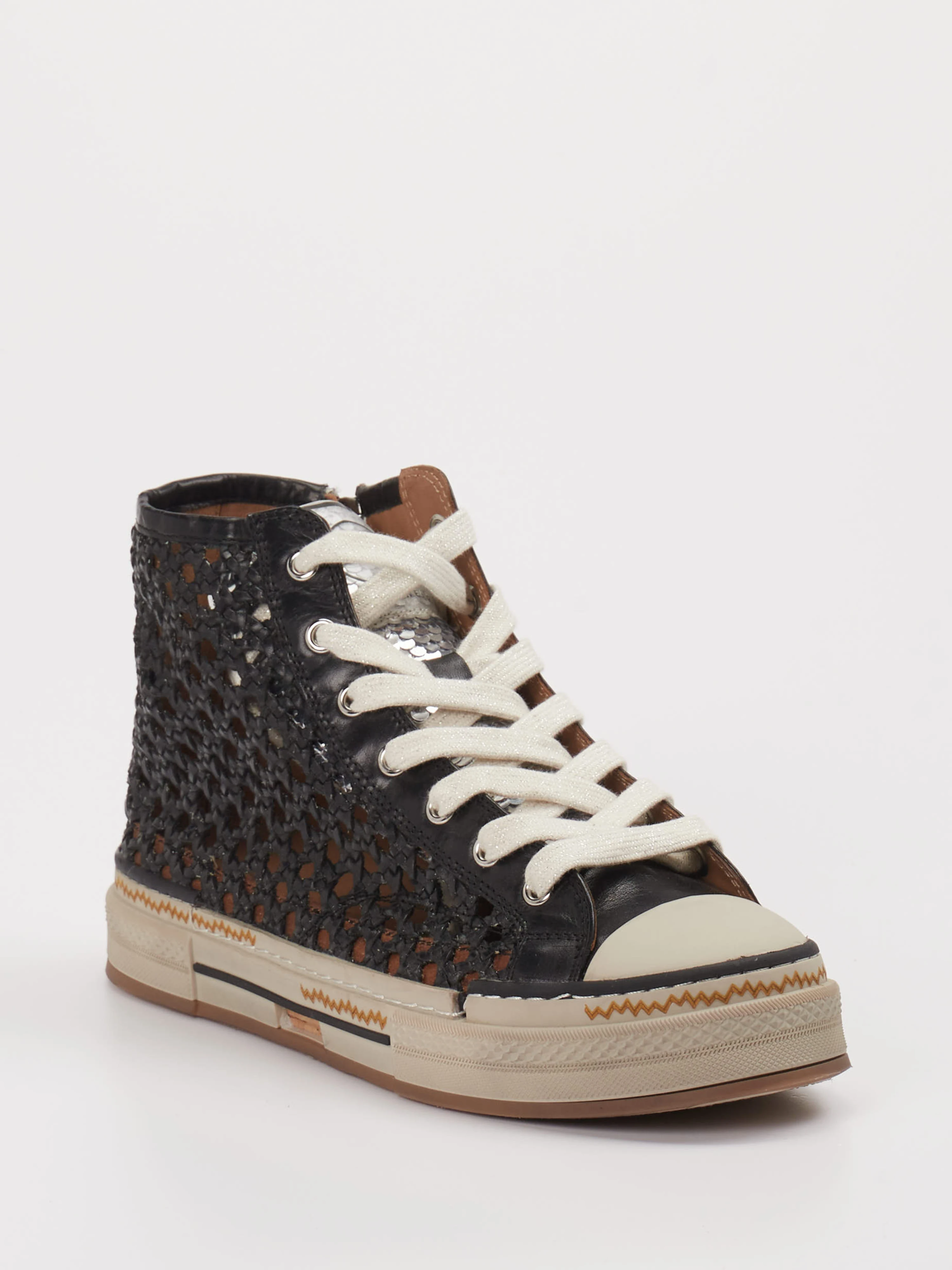 Sneaker High