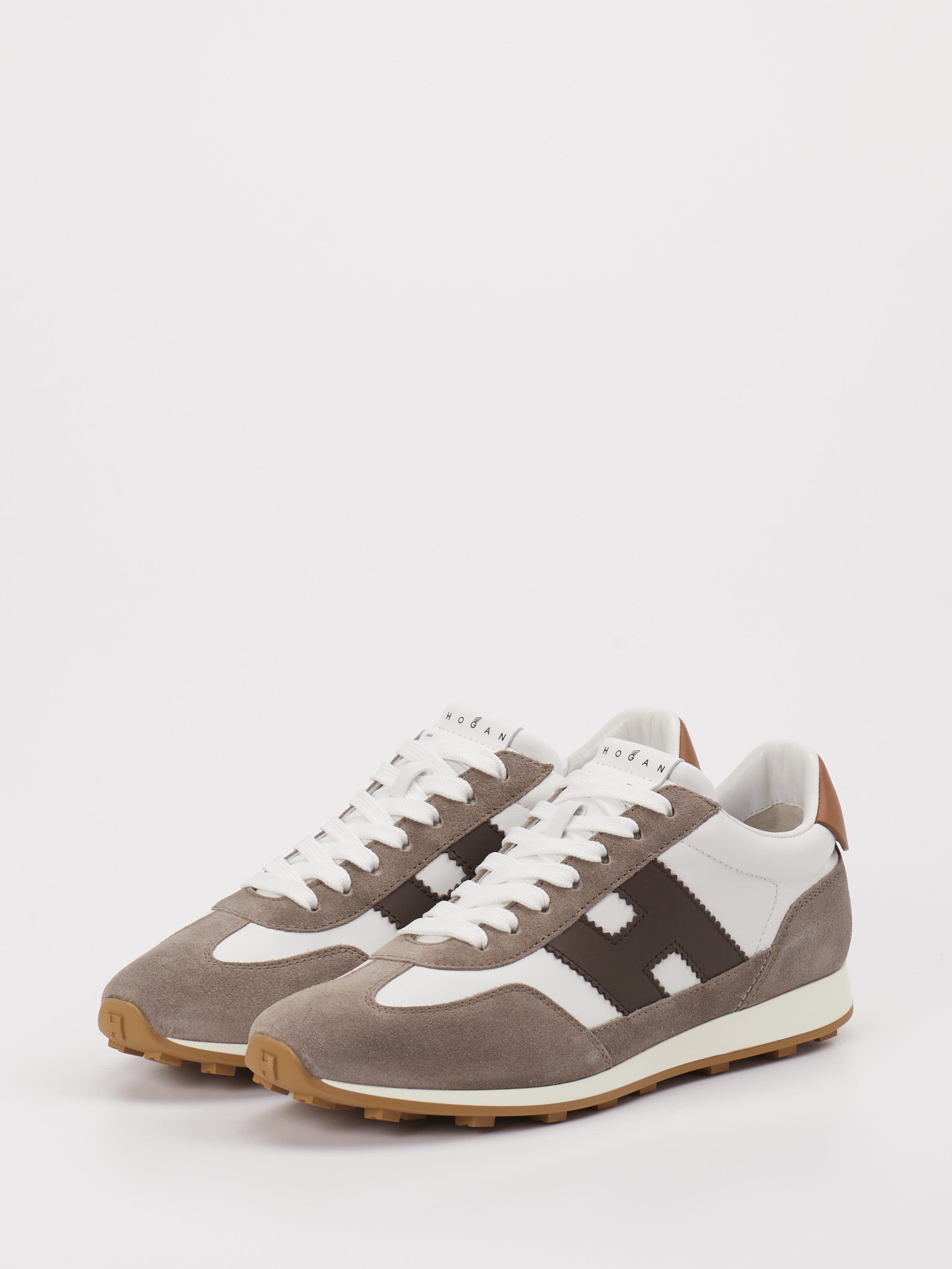 Sneaker weiß 1661727000102.