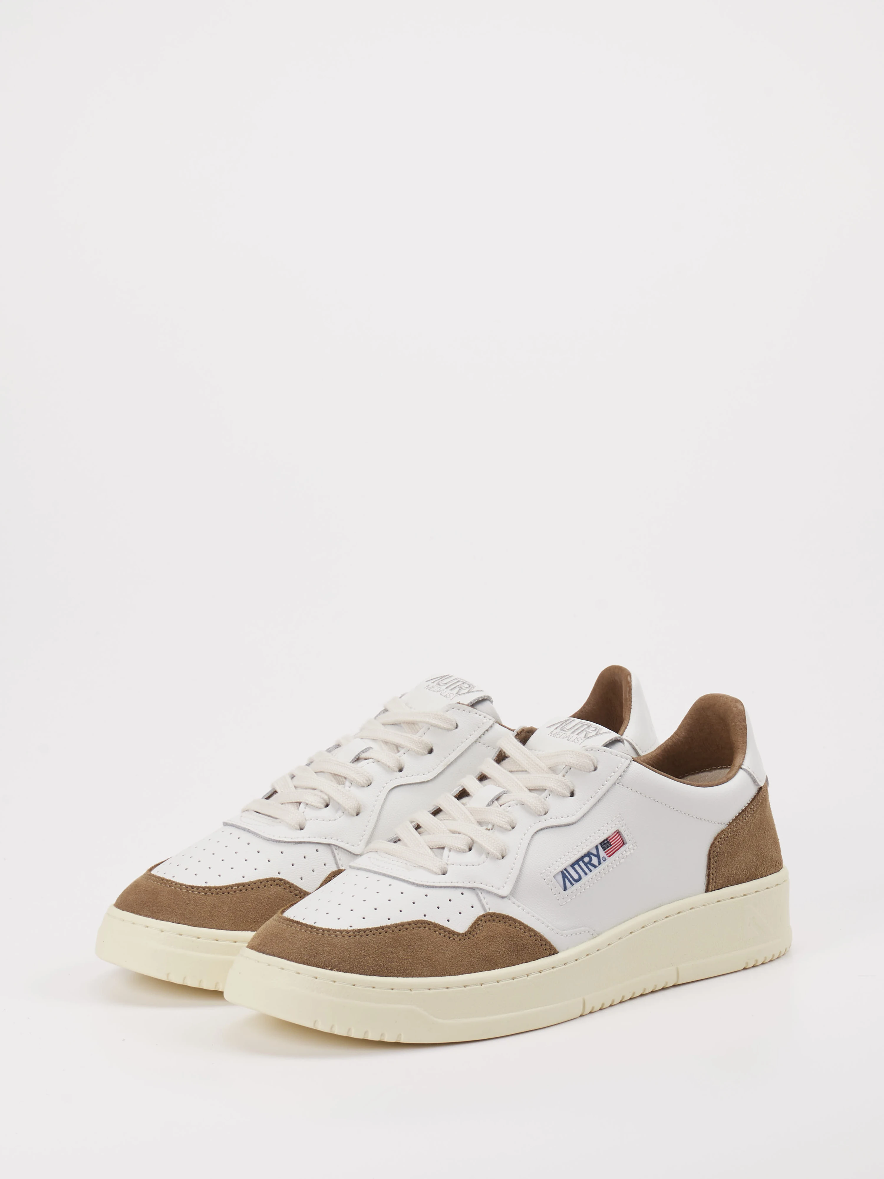 Sneaker Medalist