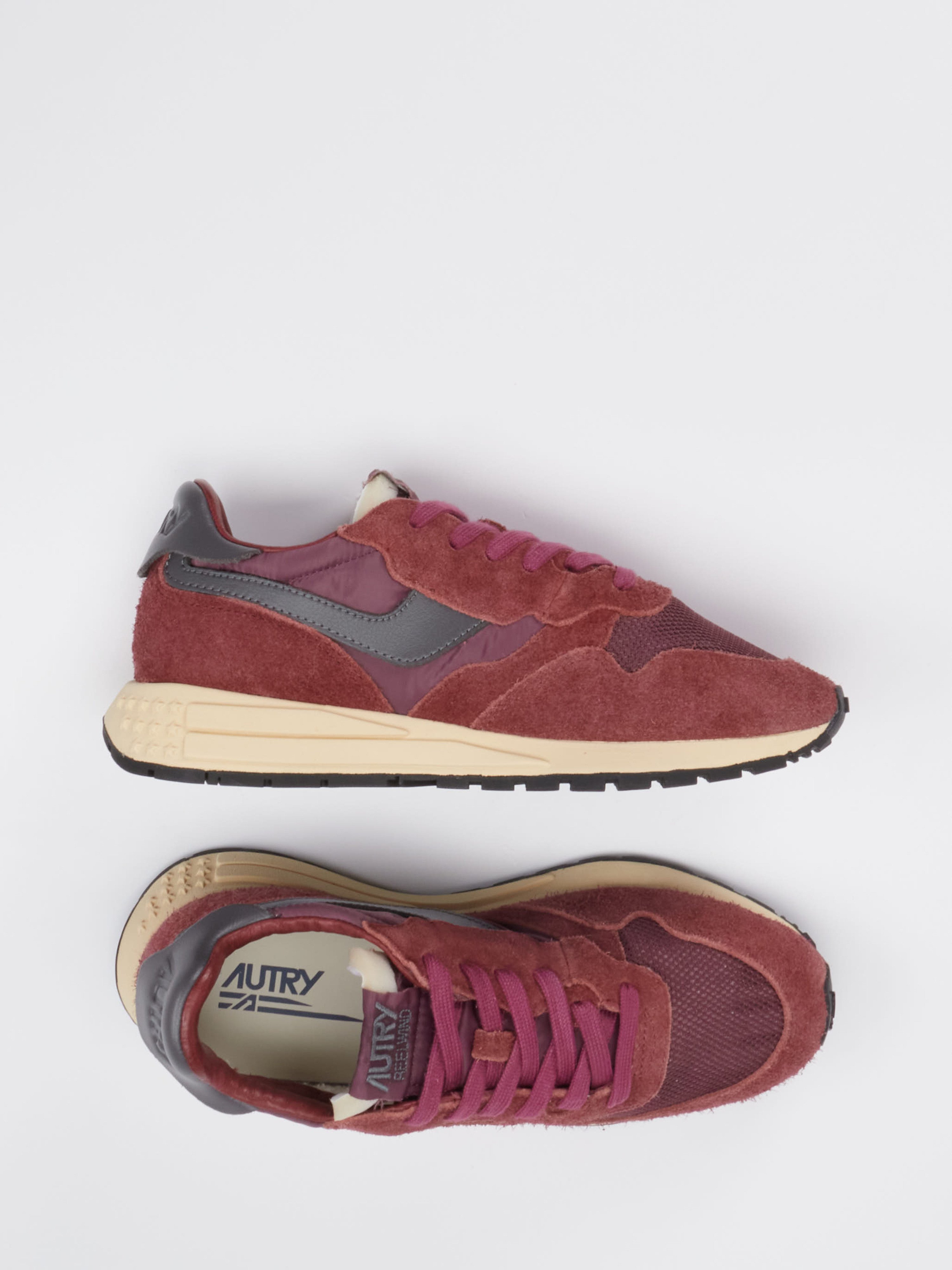 Sneaker rot 1661509001804