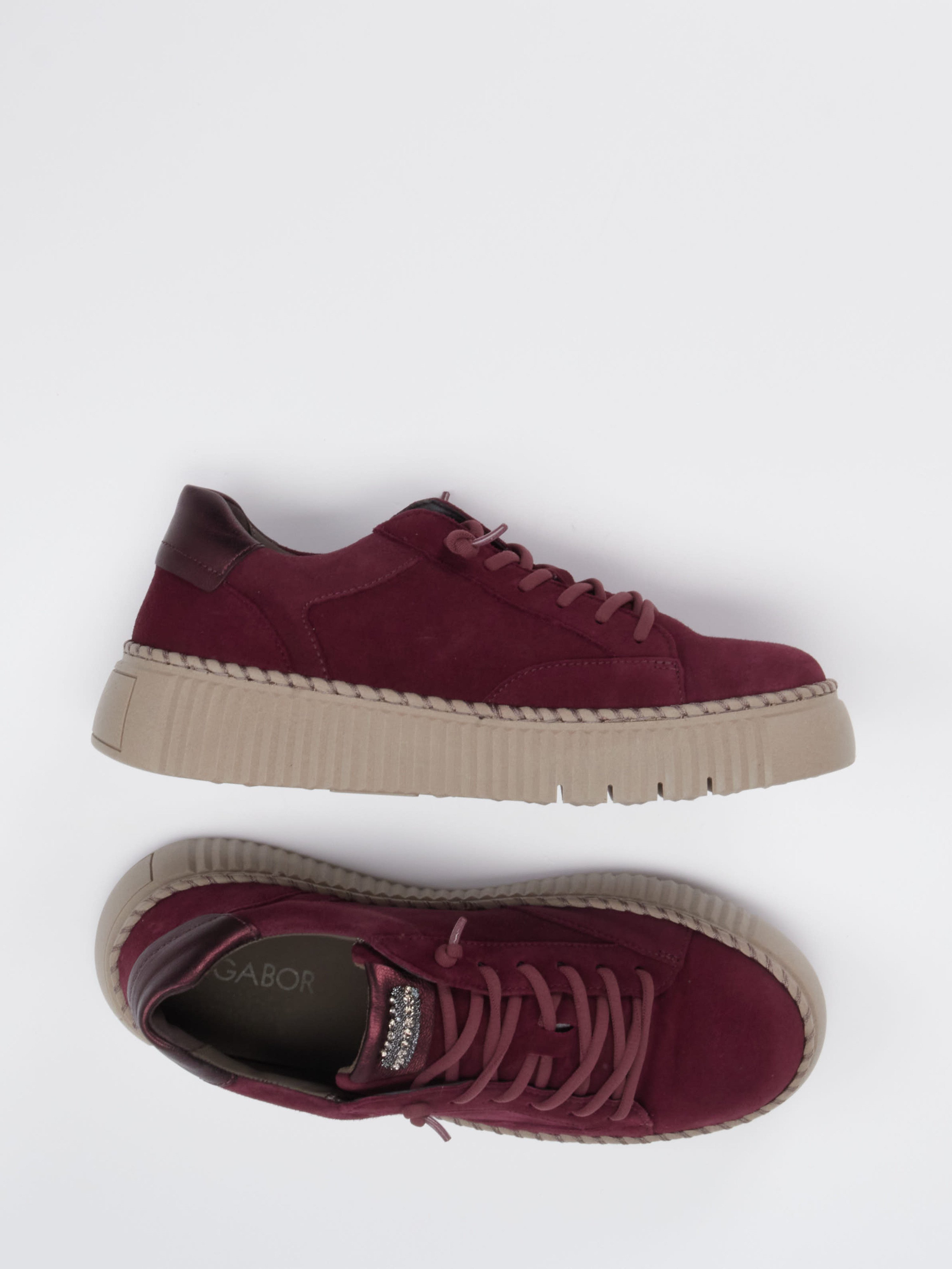 Sneaker rot 1665509000504