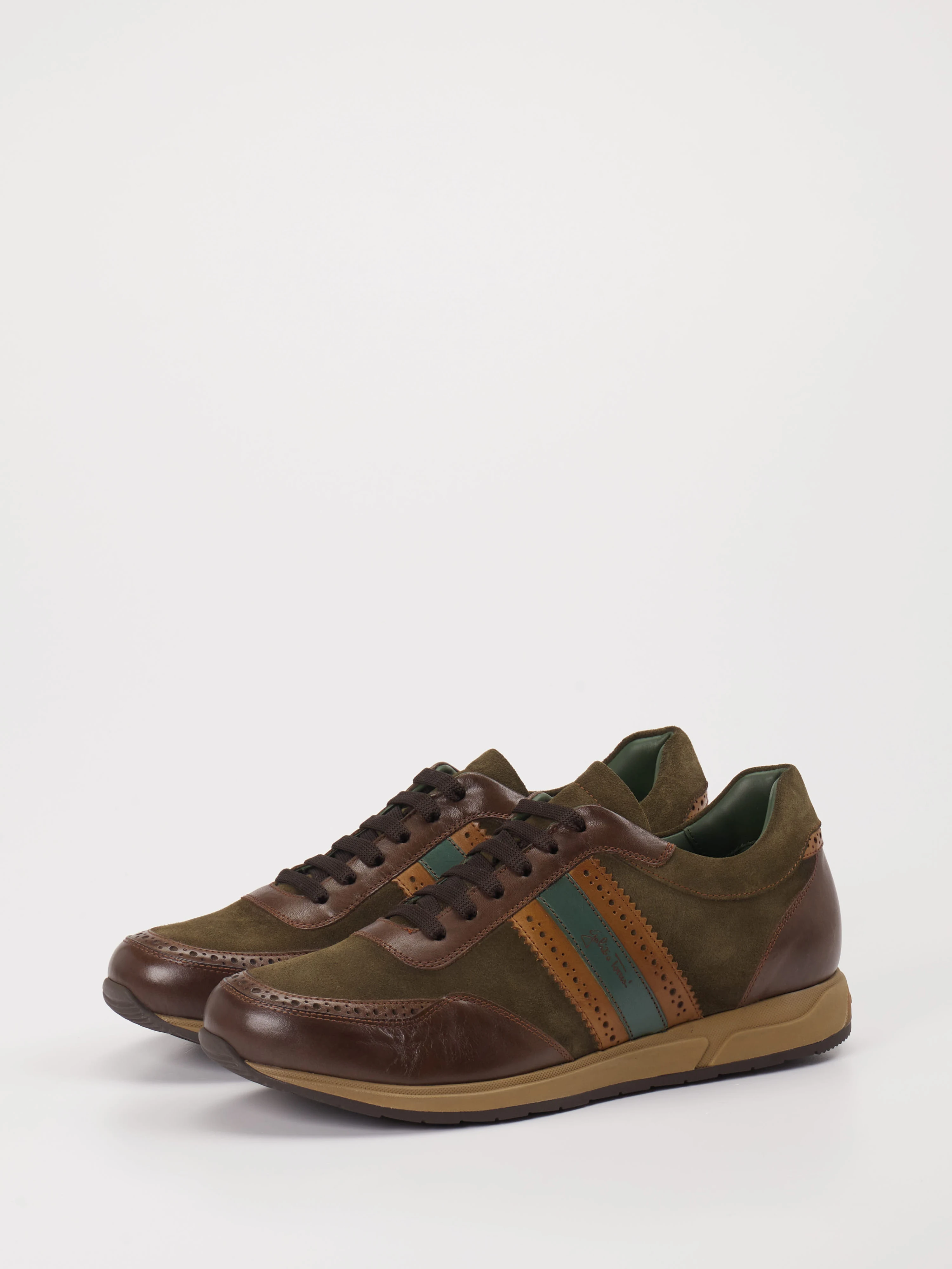 Sneaker