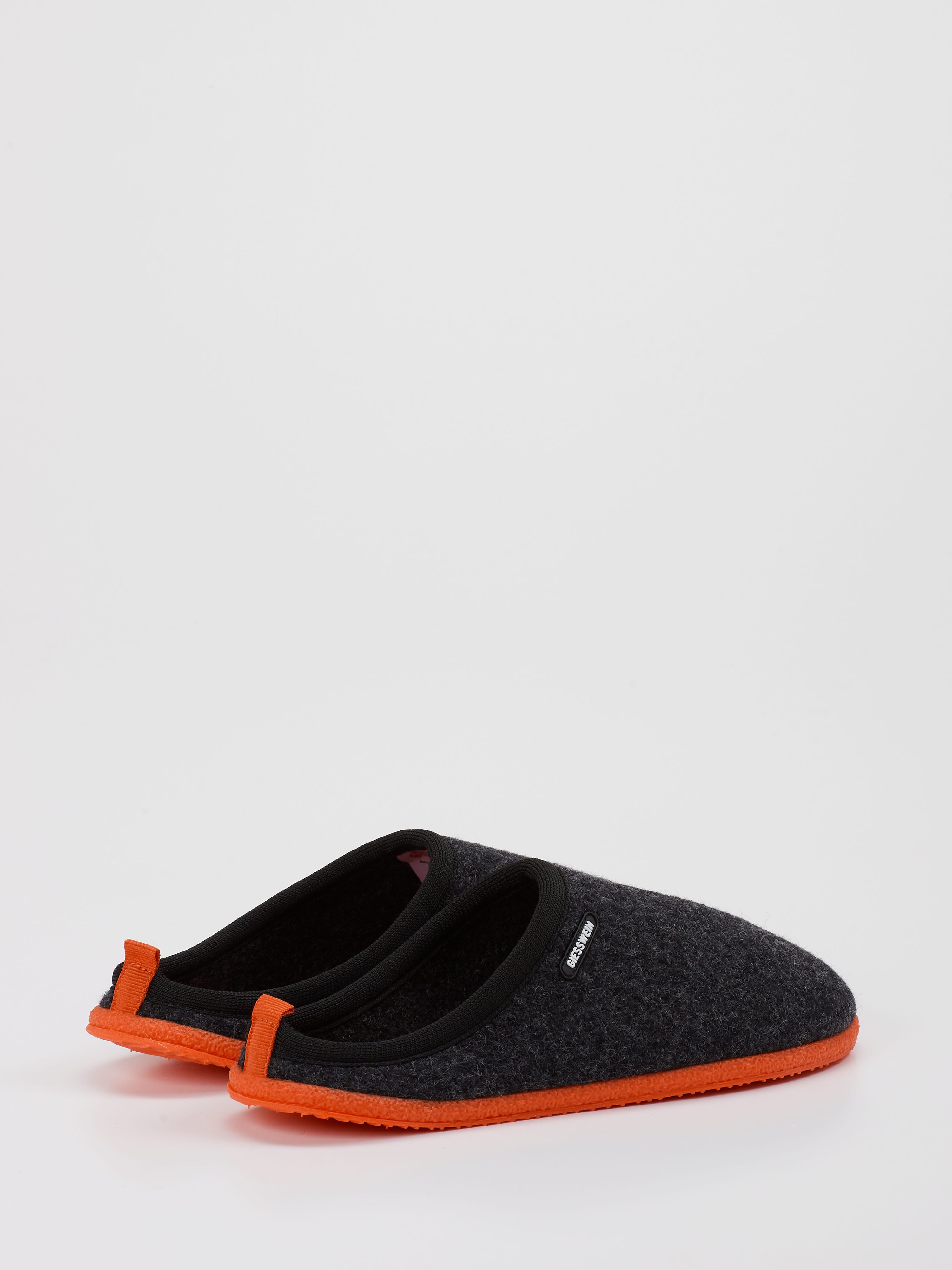Pantolette grau 7463405000103