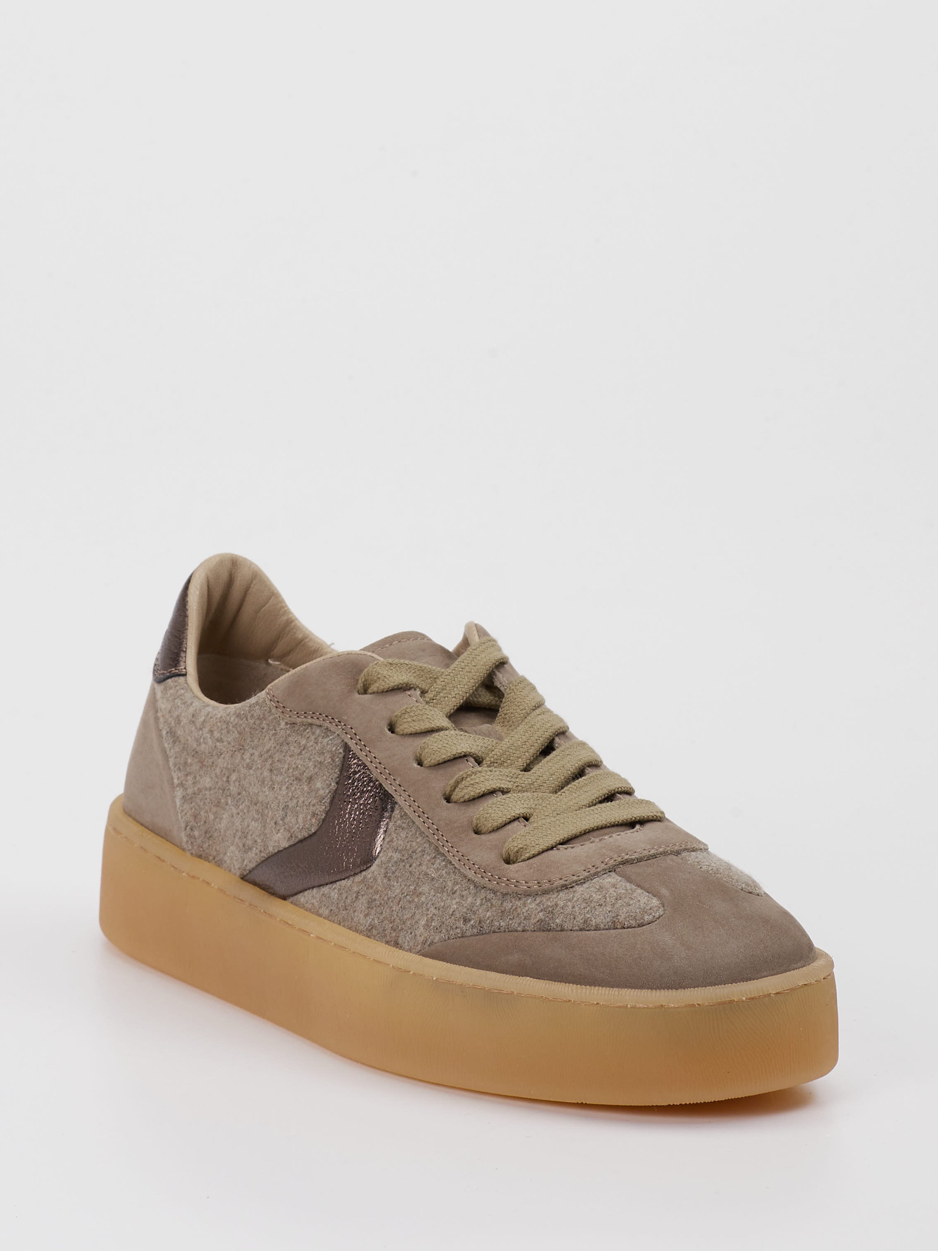 Sneaker grau 1663458000406