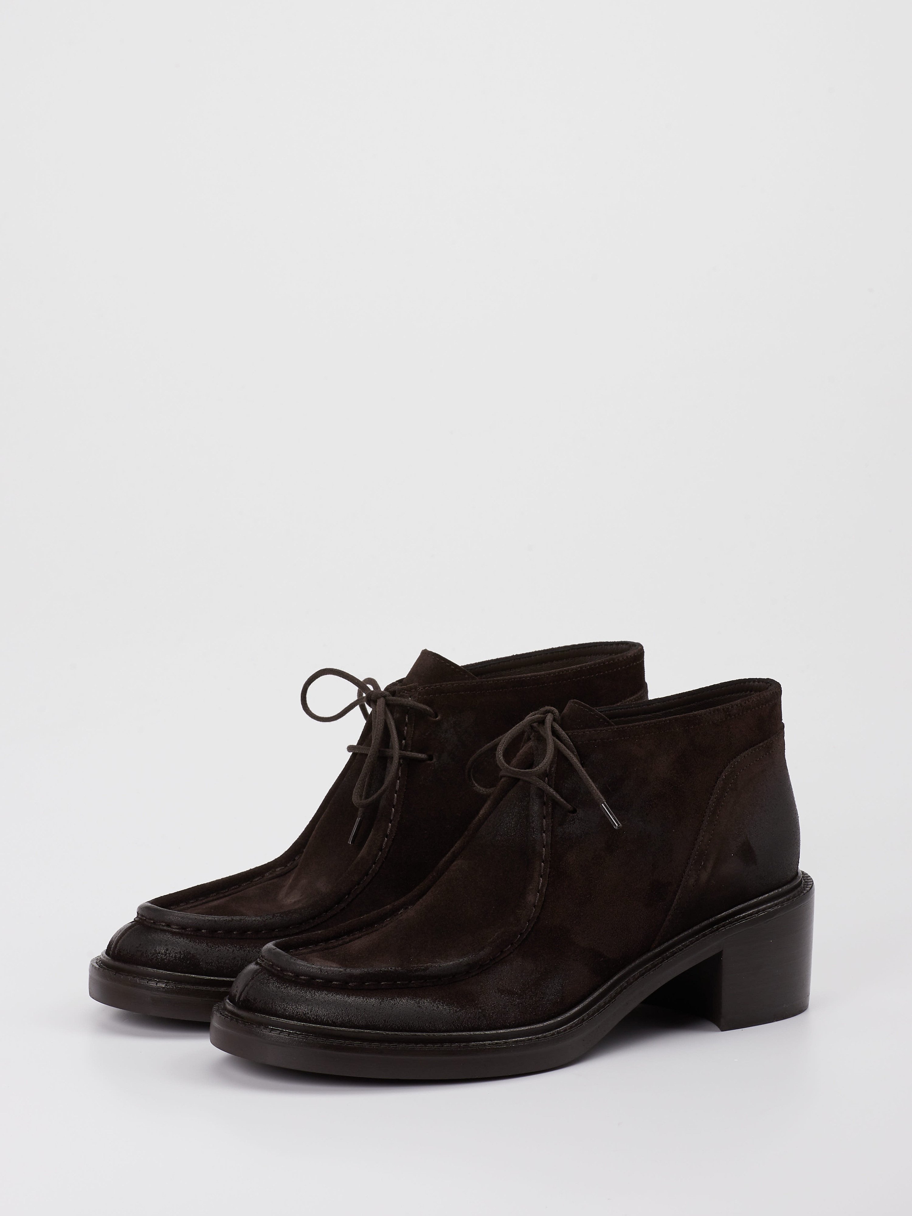 Schnürschuh braun 1565209000402