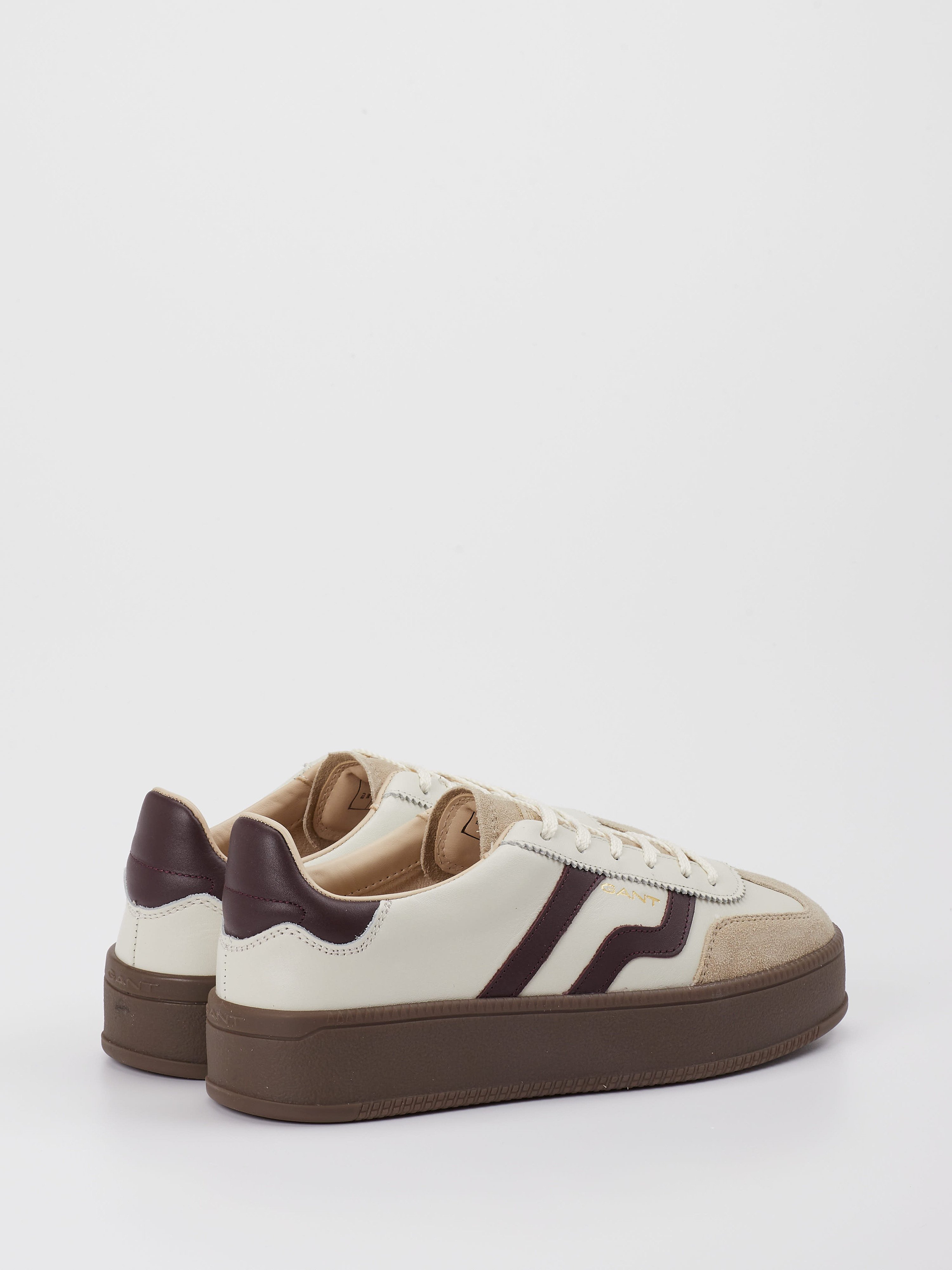 Sneaker weiß 1665735000203