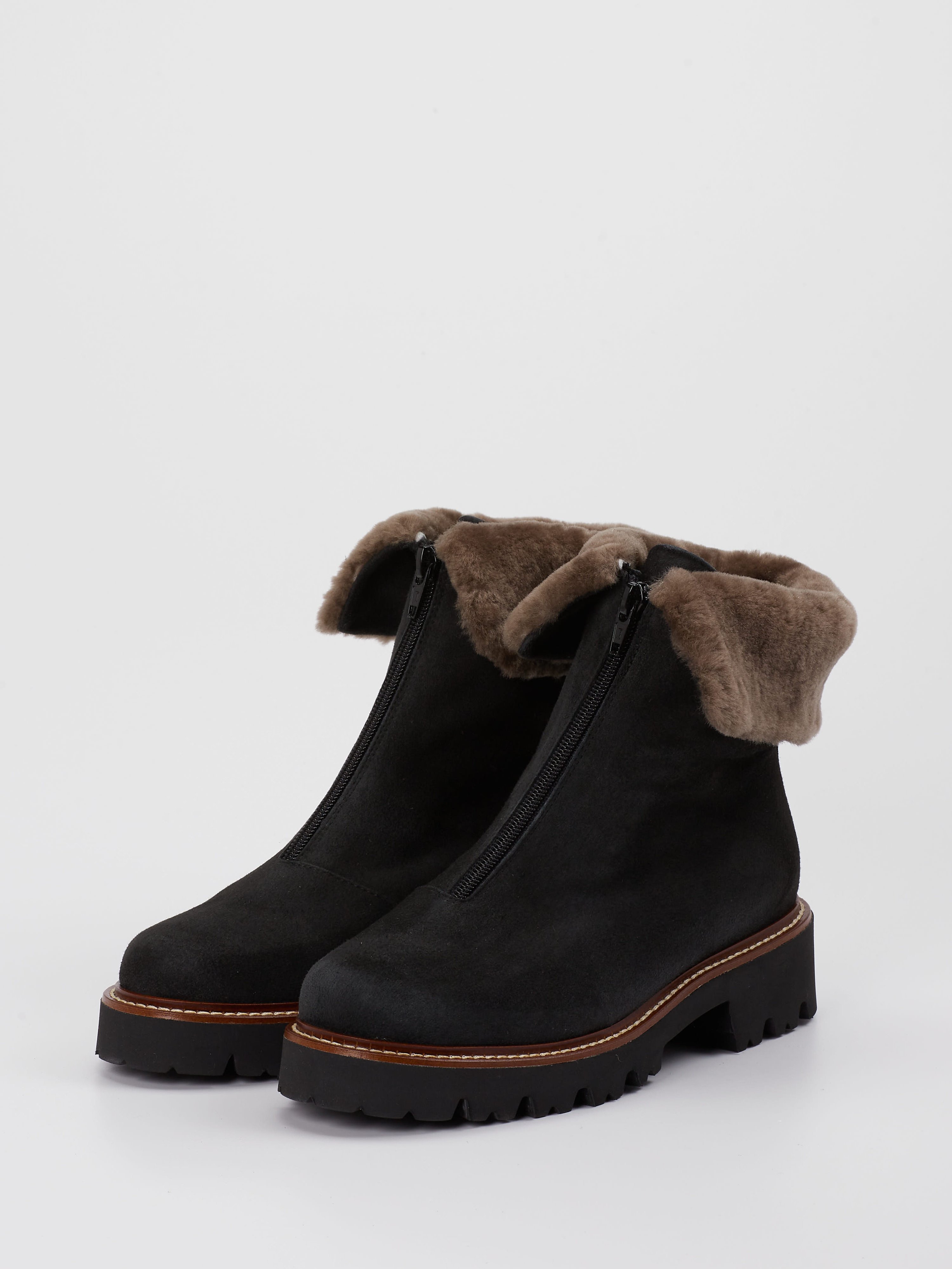 Stiefel grau 1853409000202
