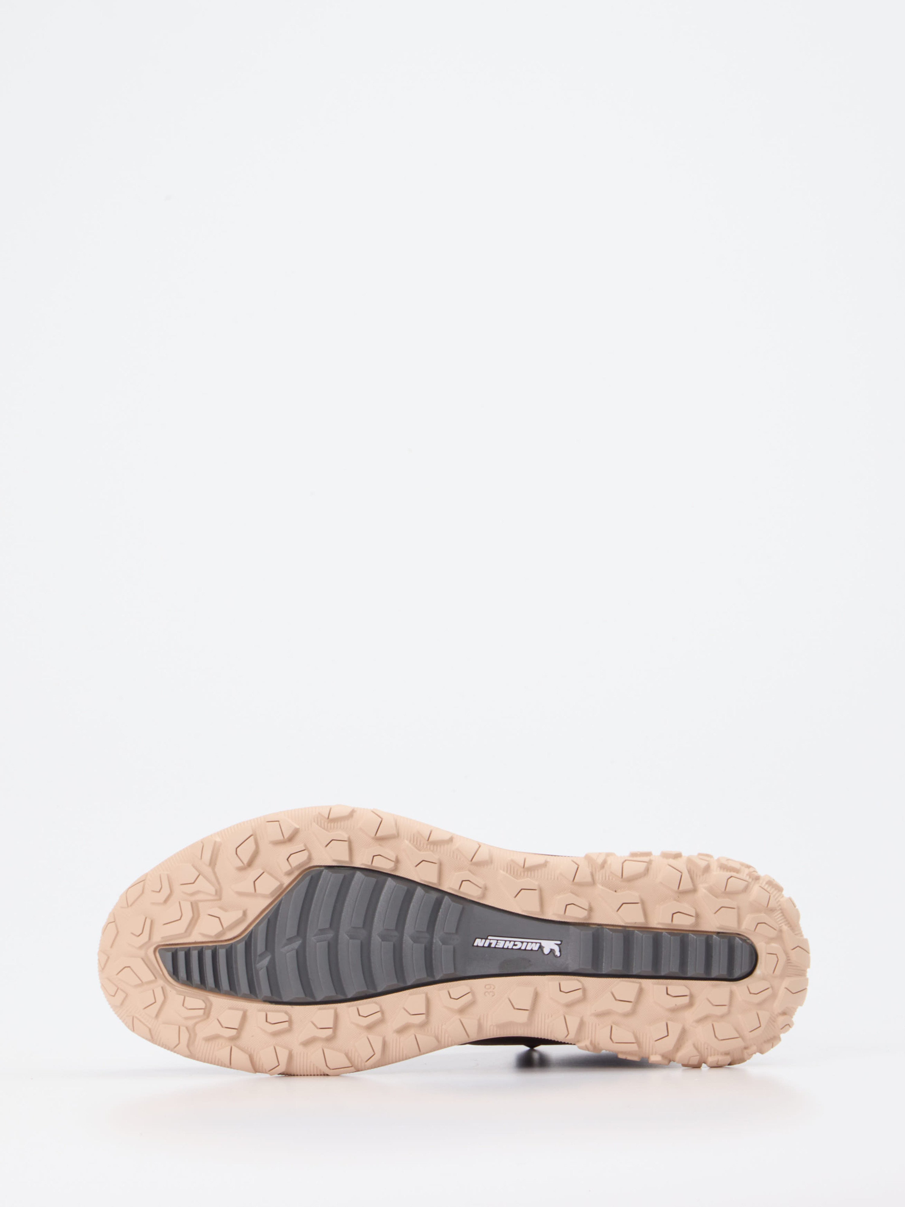 Sneaker High braun 1673225000105