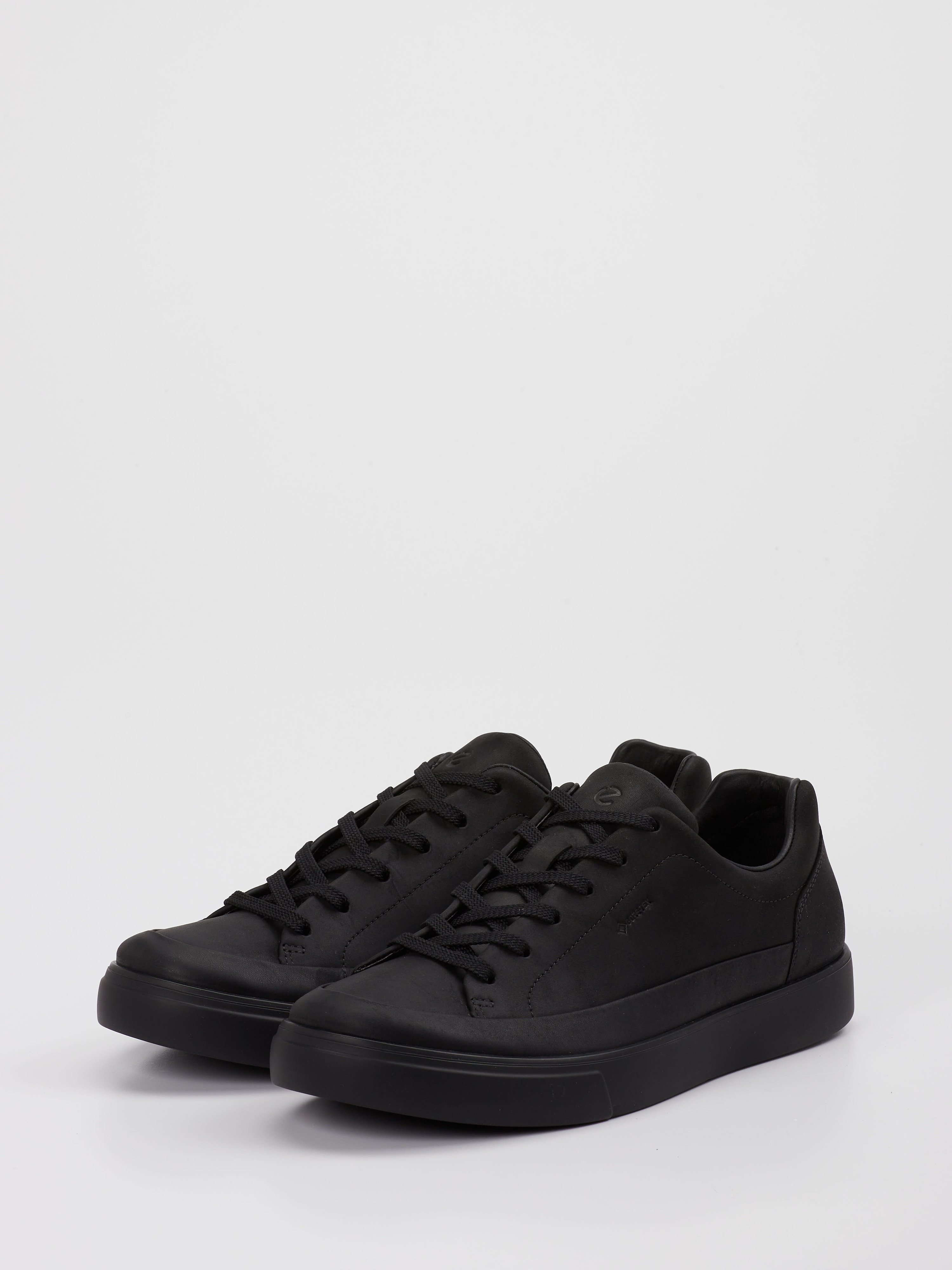 Sneaker schwarz 4661009074402