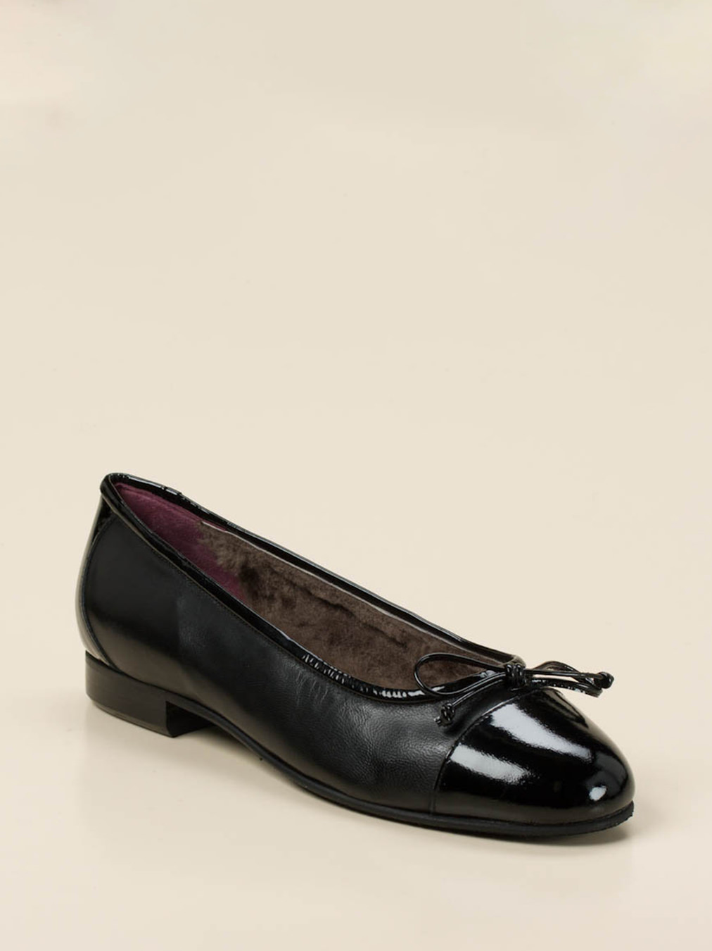 Mannori – Ballerinas aus Lackleder in Schwarz