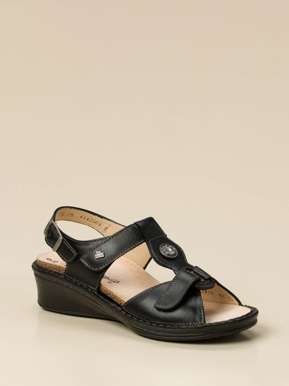 Finn Comfort – Sandale aus Kalbleder schwarz