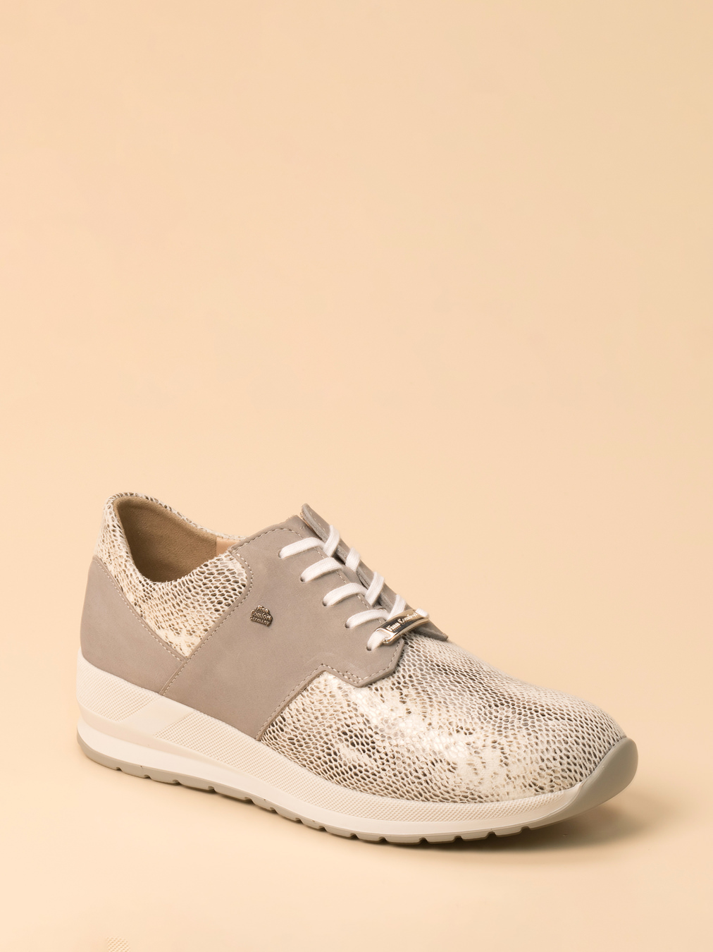 Finn Comfort – Komfort-Sneaker aus Stretch und Nubukleder grau