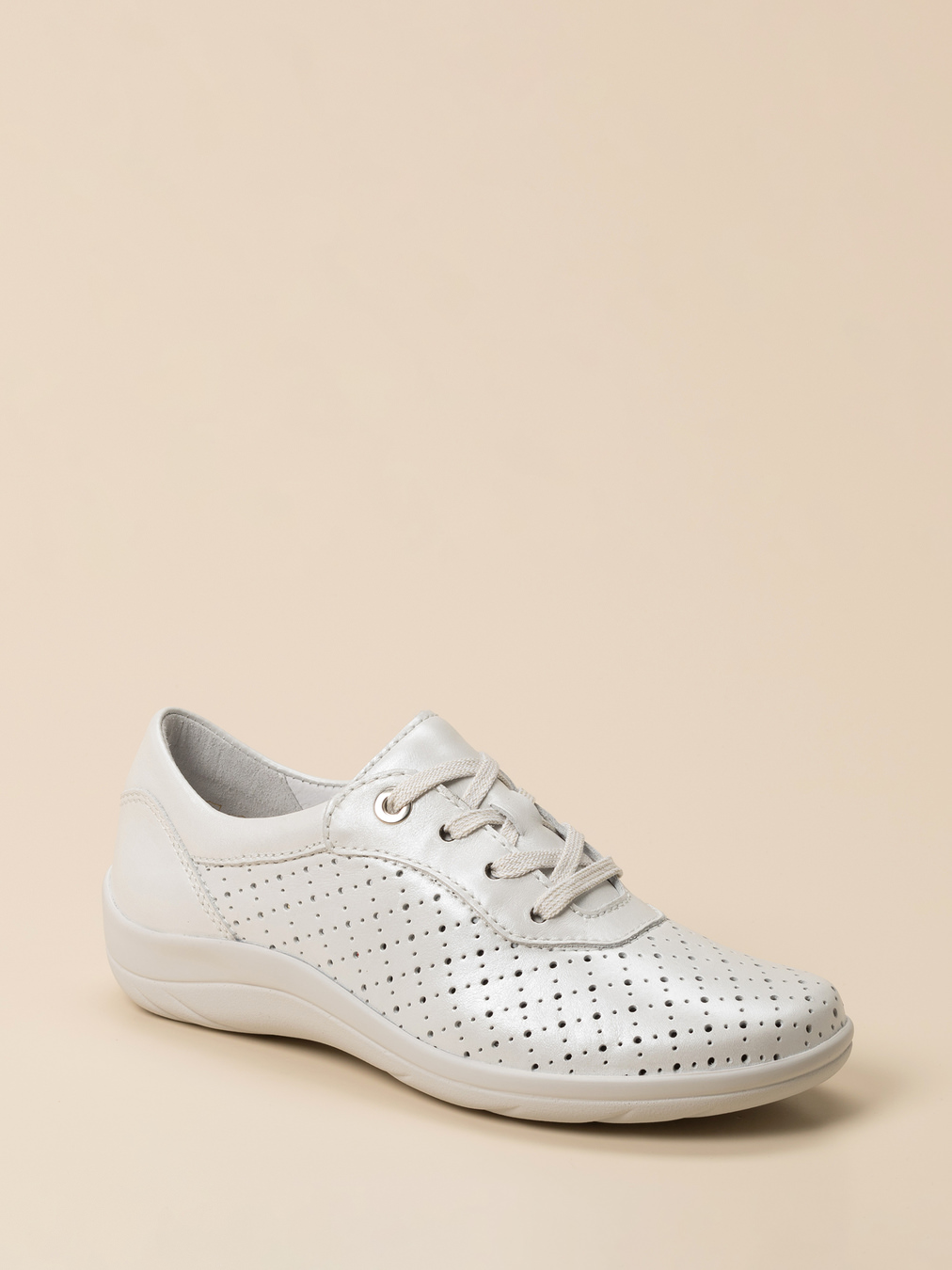 Christian Dietz – Komfort-Sneaker aus Metallicleder weiß