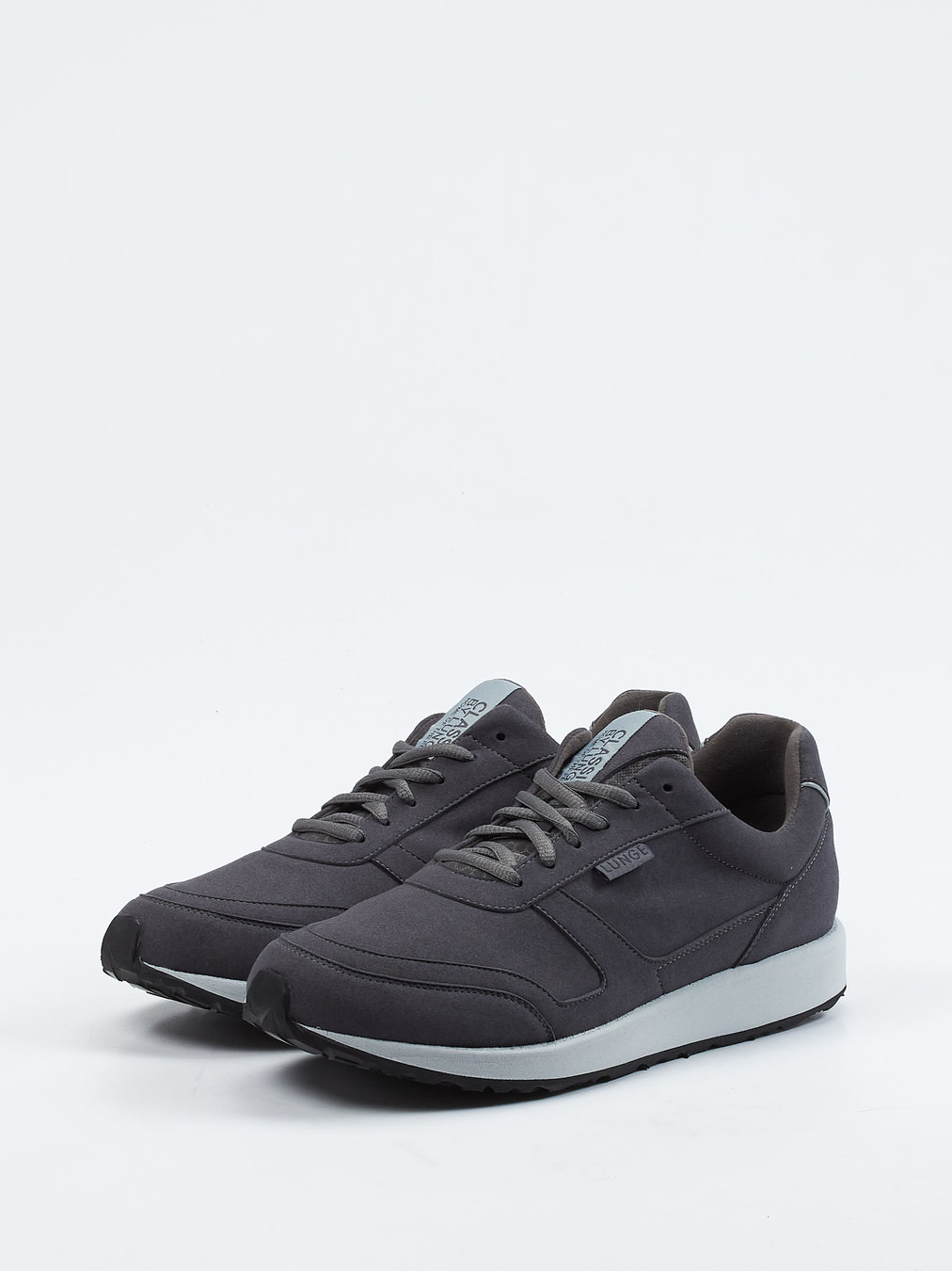 Lunge – Sneaker aus Textil in Veloursoptik Grau