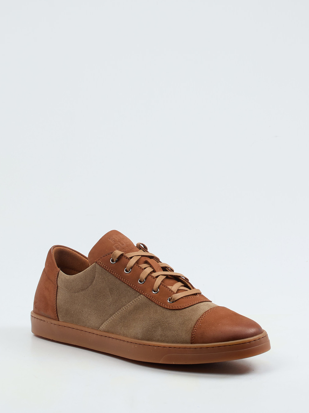 Franz Gustav – Sneaker aus Veloursleder in Braun