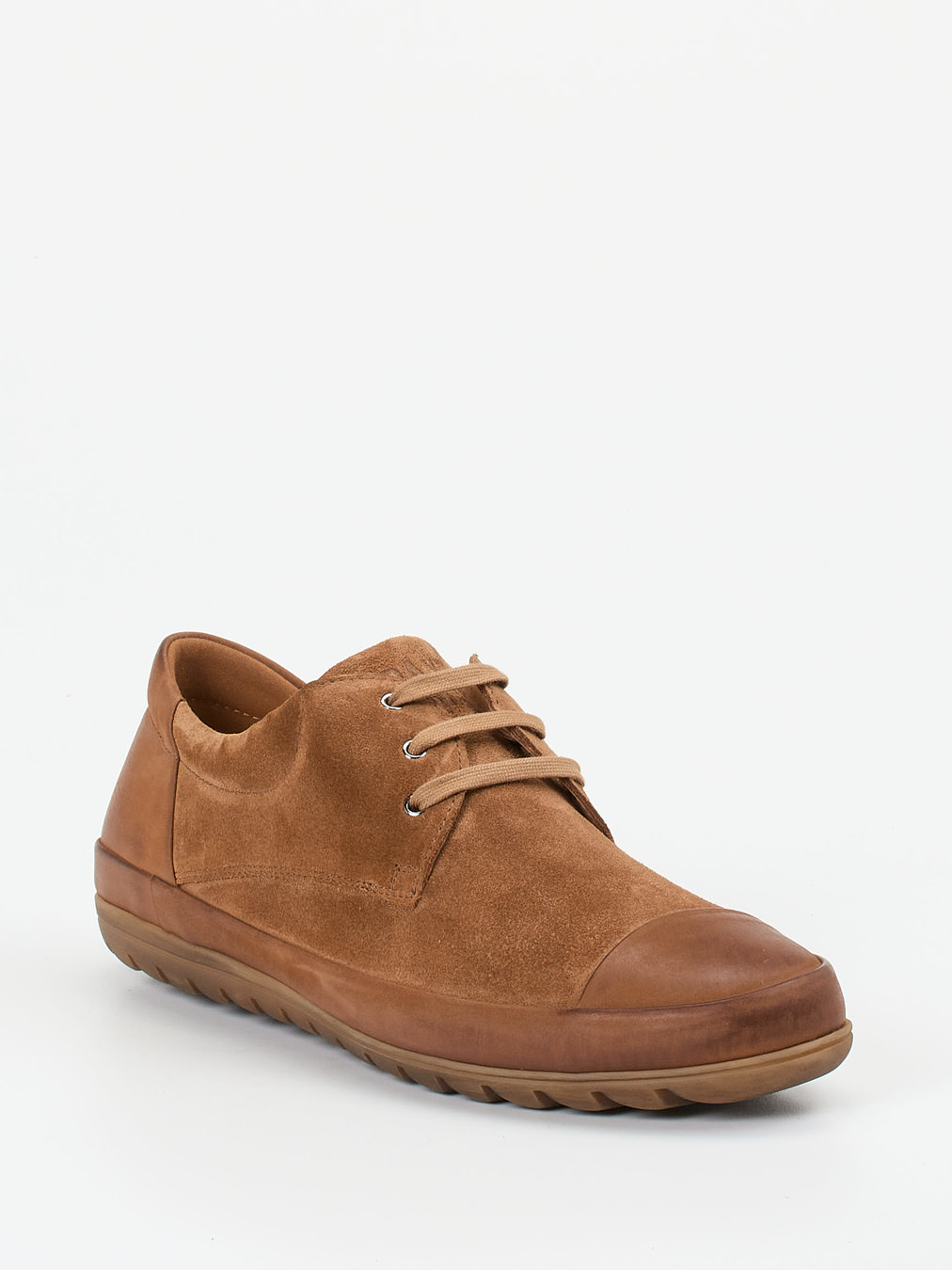 Franz Gustav – Schnürschuh aus Veloursleder cognacbraun