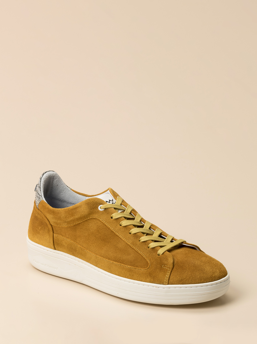 Floris van Bommel – Sneaker aus Veloursleder Senfgelb