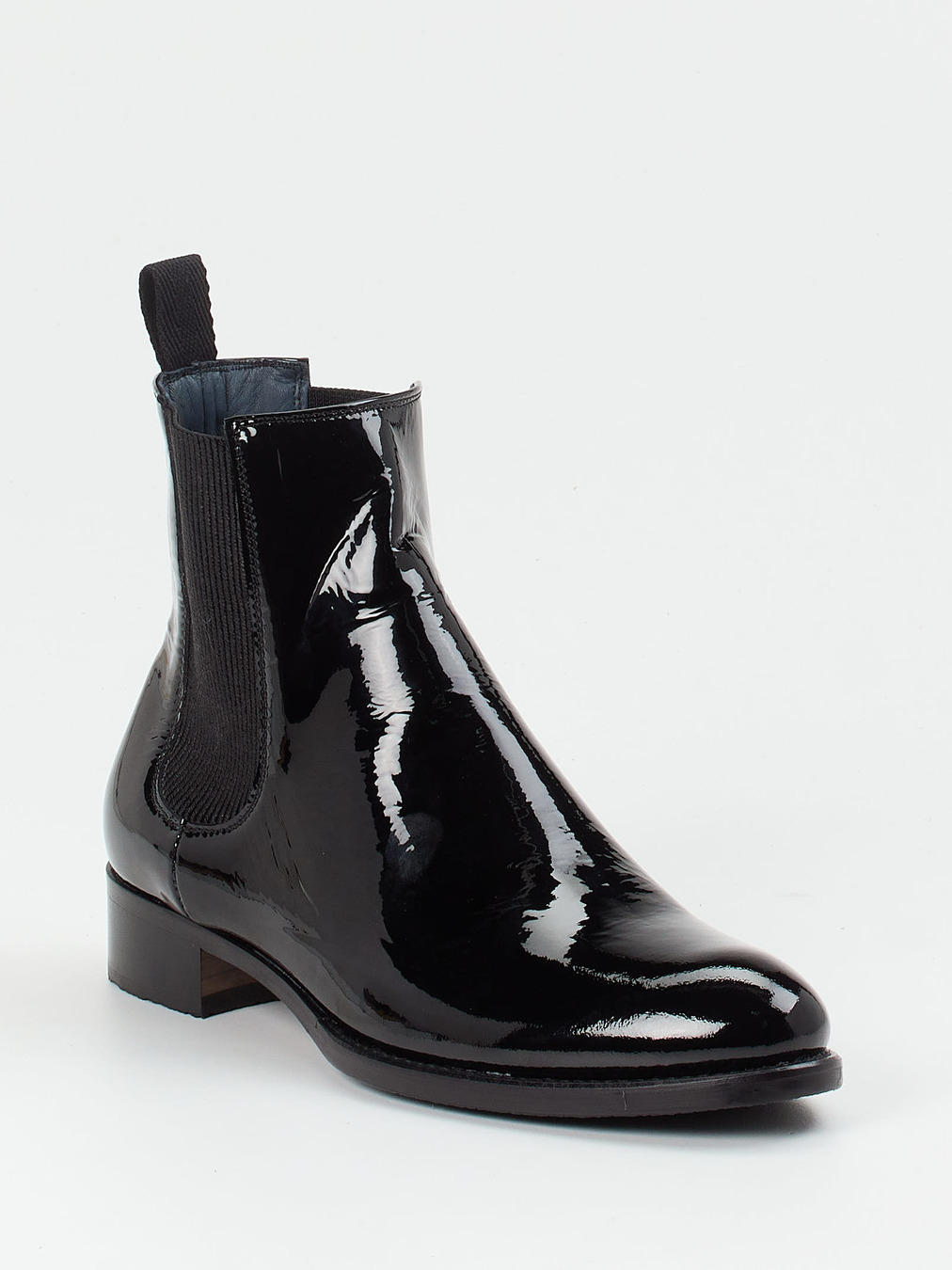 Konstantin Starke – Chelsea Boots aus Lackleder schwarz