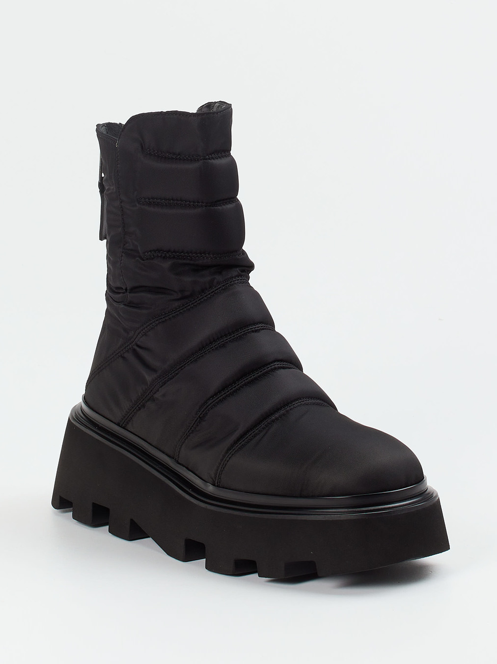 Elena Iachi – Stiefeletten aus Textil in Schwarz