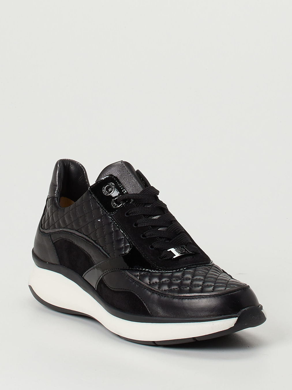 Hassia – Sneaker aus Kalbleder in Schwarz