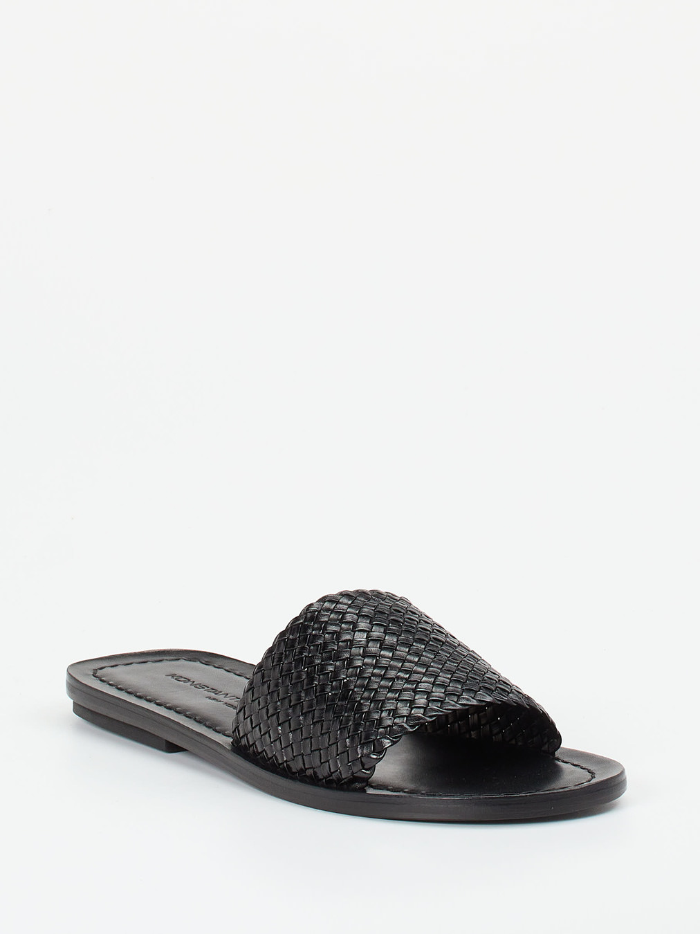 Konstantin Starke – Sandalen aus Flechtleder Schwarz